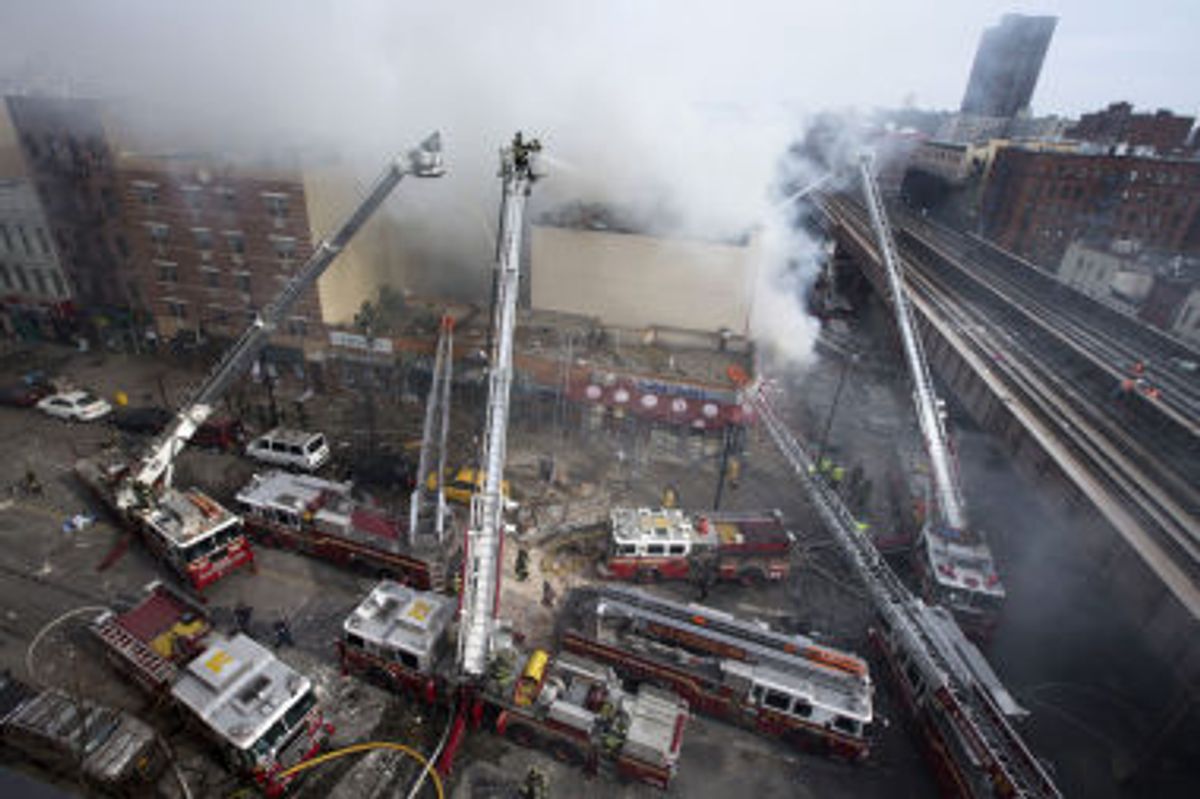 2 NYC buildings collapse in explosion, 2 dead