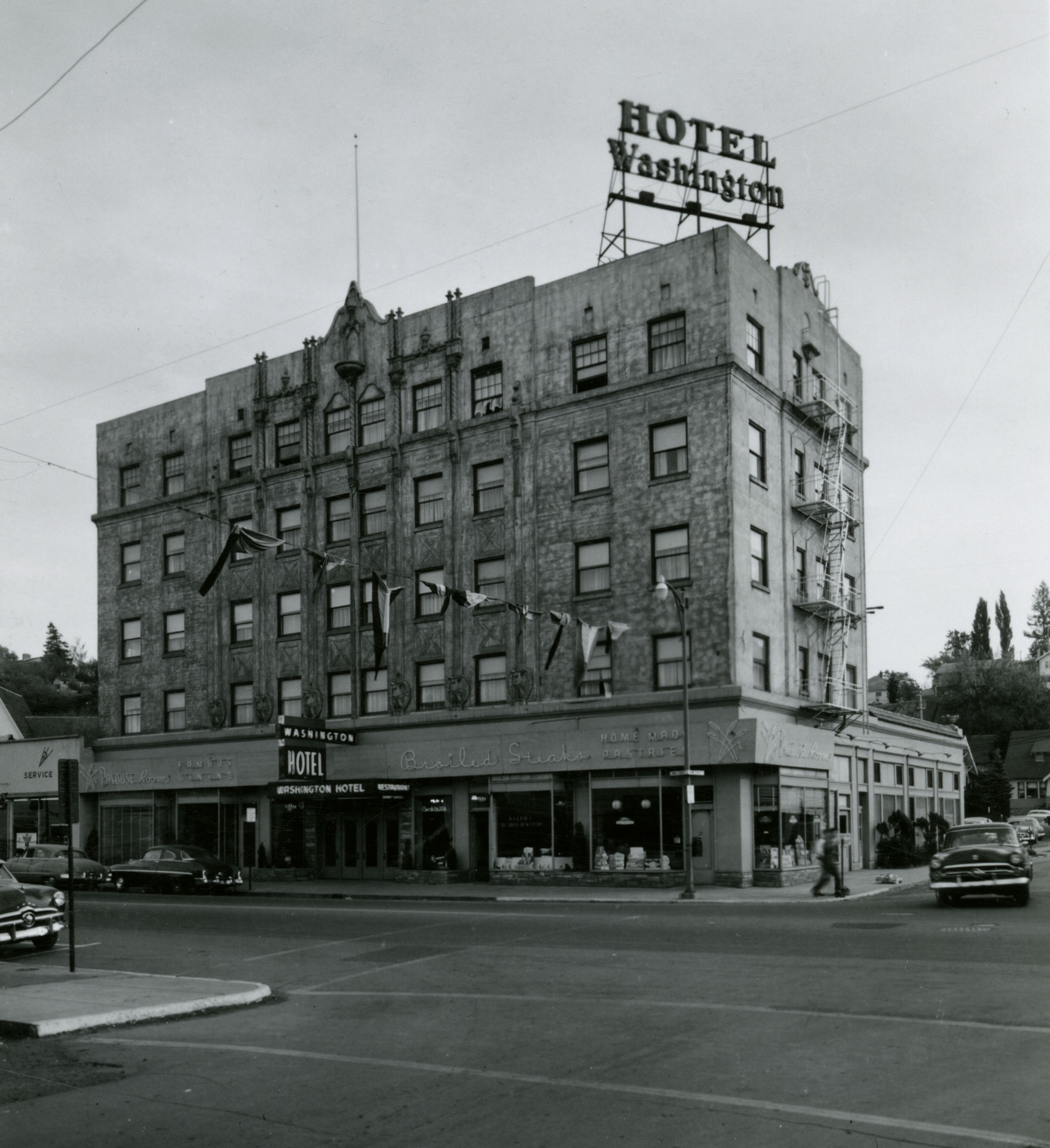 Looking southeast at the Hotel Washington, corner of Main and Pine. This photos was taken in 1954, a few years before the observation post moved to this downtown rooftop.