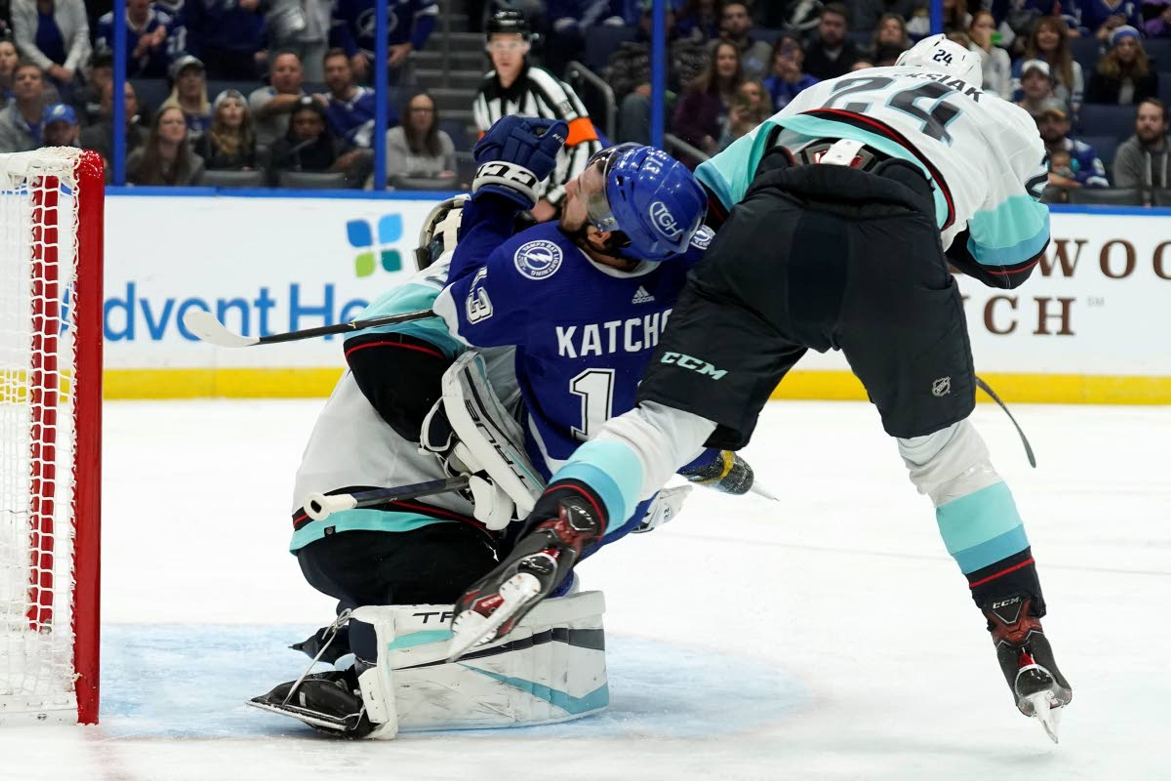 Vasilevskiy gets 200th win, Lightning top Kraken