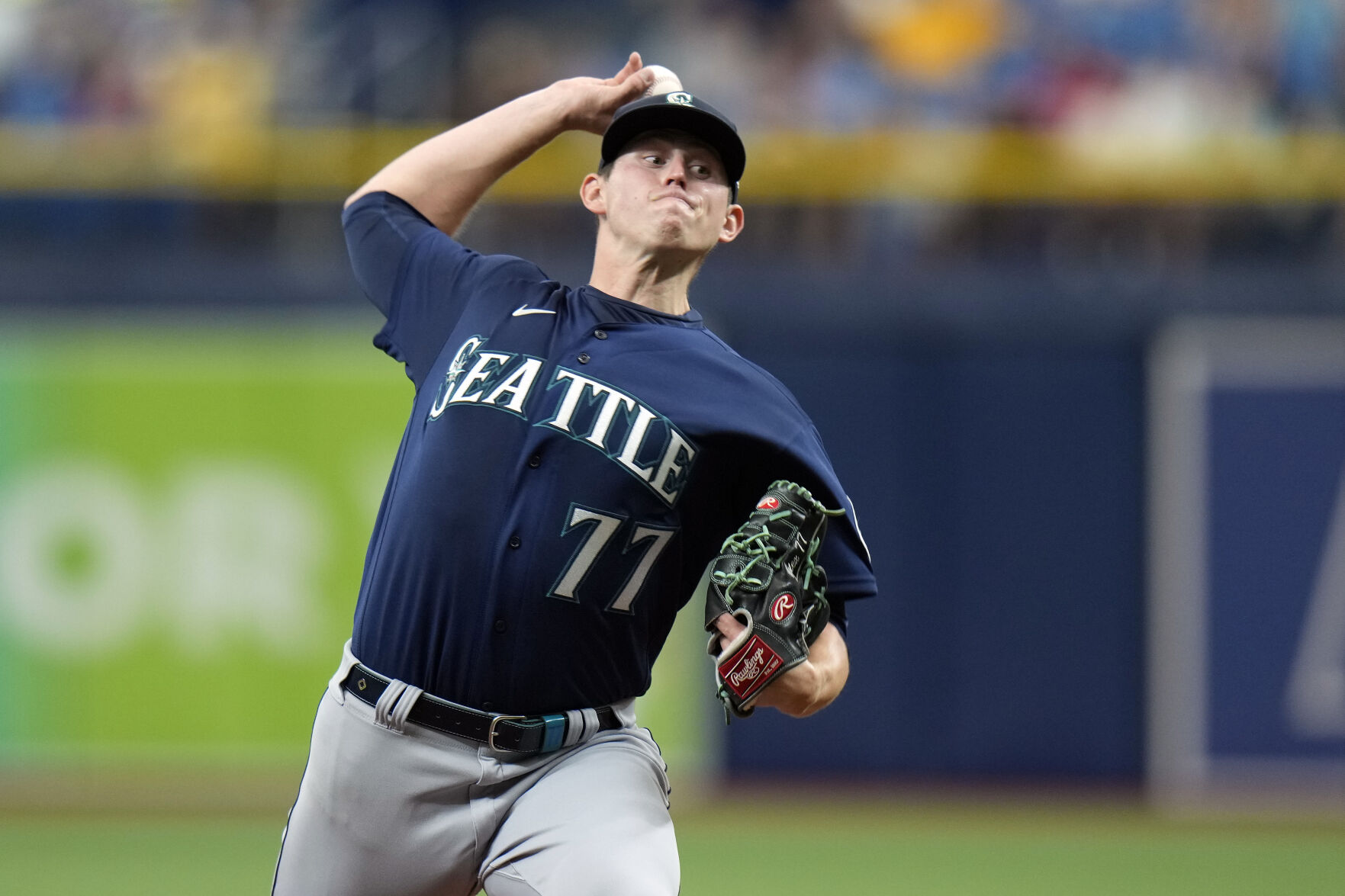 Phillips’ infield hit lifts Rays to 21 win over Mariners
