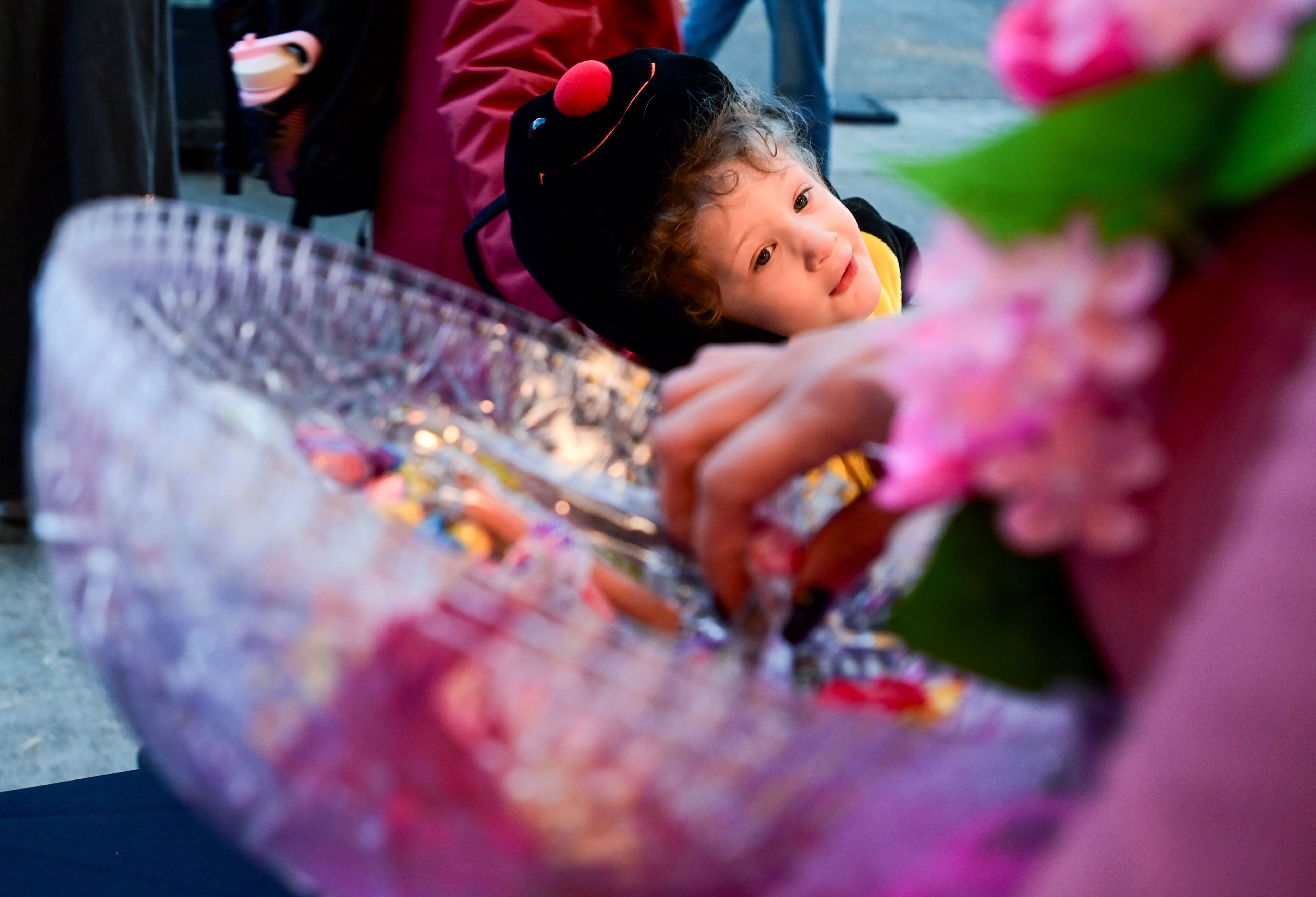 Gemma Berti, 4, turns to say “thank you,” after receiving candy from the Moscow Chamber of Commerce booth at the Downtown Trick-or-Treat on Tuesday.