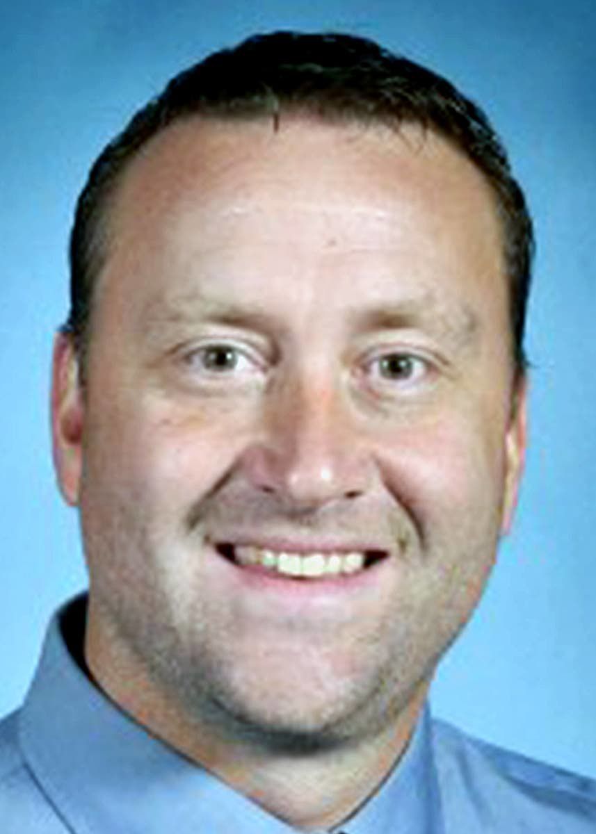 Sports Washington Gov. Inslee opts to throw in the towel