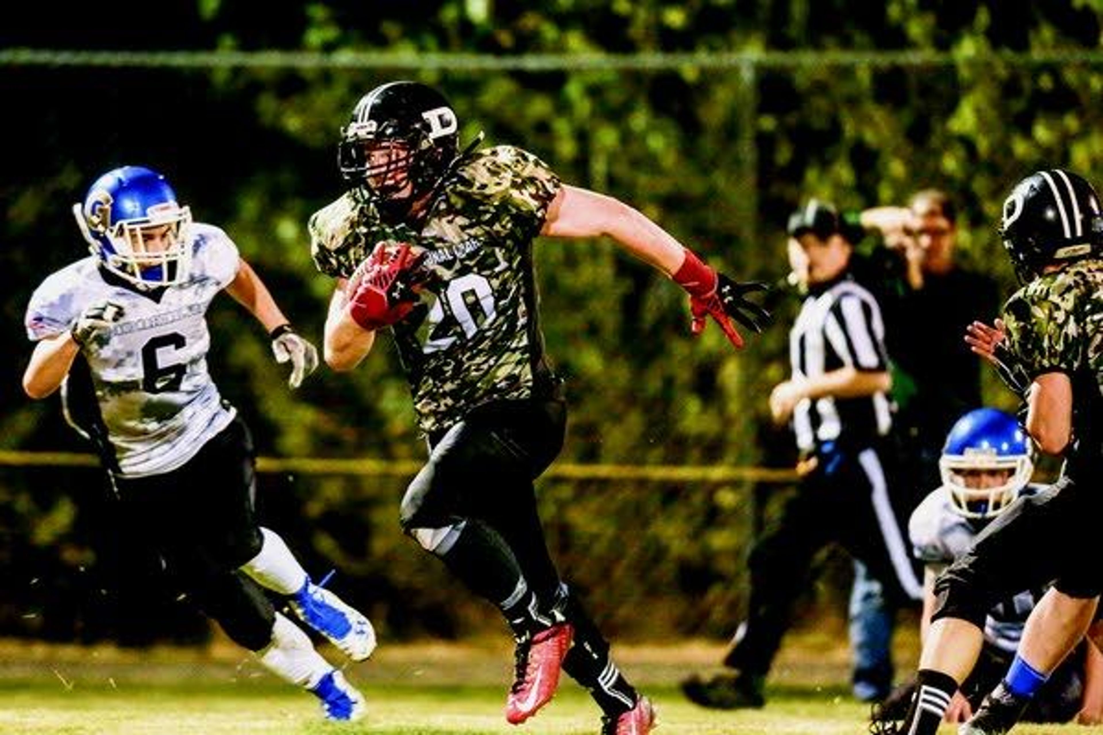 Deary's Anderson bullies his way to five TDs