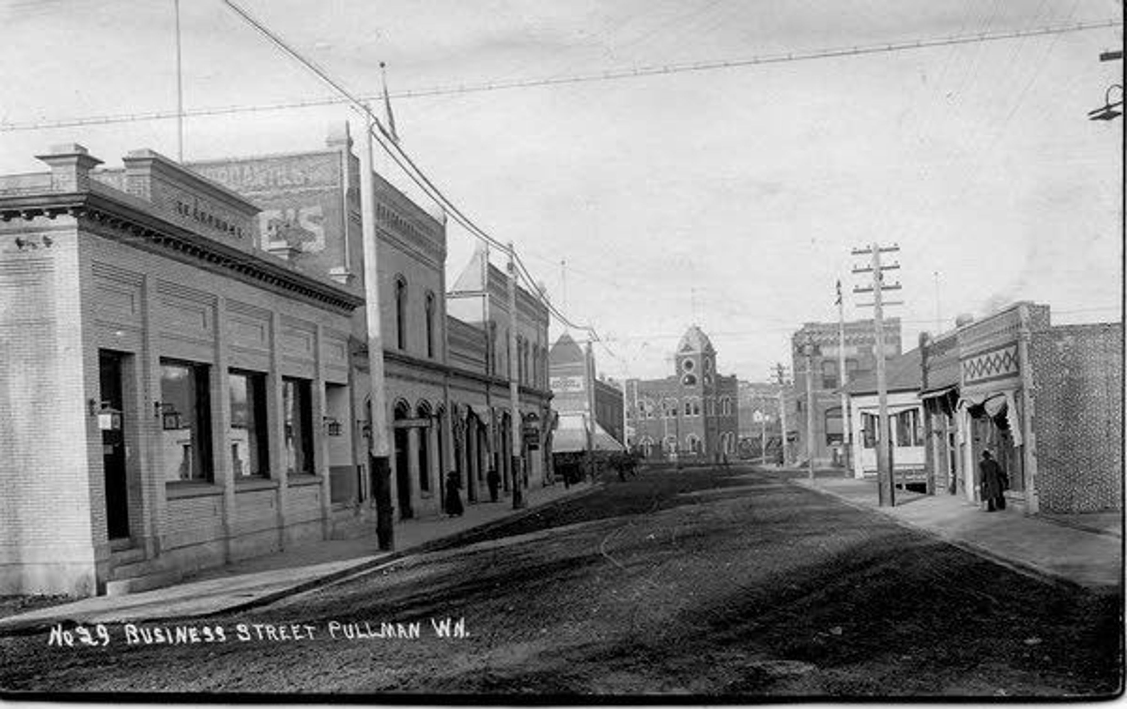 Whitman County Historical Society Pullman post office at 135 Kamiaken (this section of Kamiaken still name Alder in this photo), likely in the early part of K.P. Allen¿s term as postmaster.