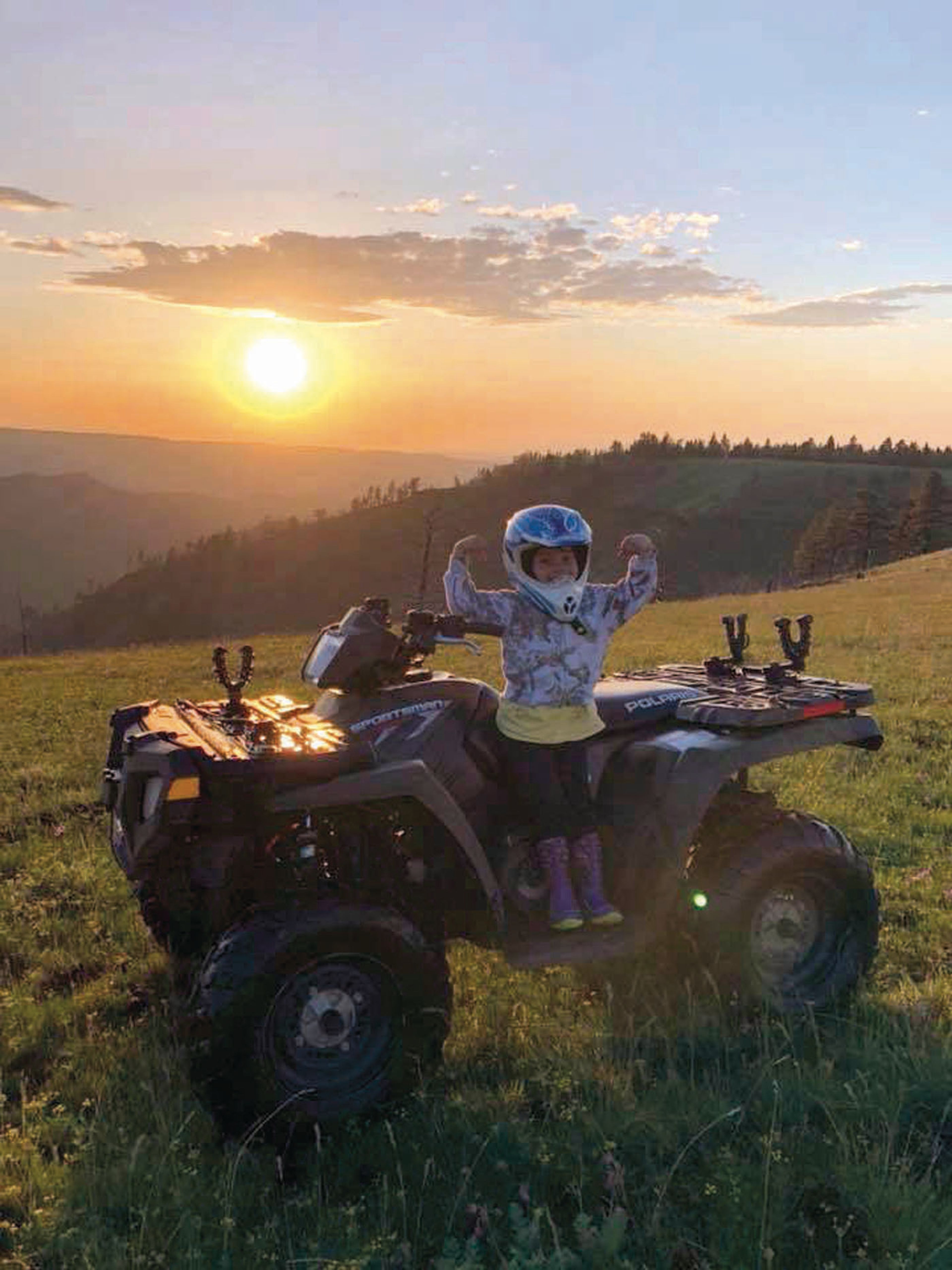 Sunset ride in the Blue Mountains