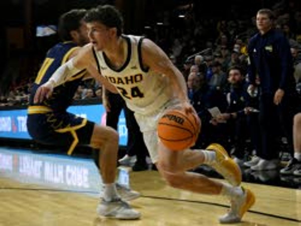 Vandal men clinch first winning season since 2018