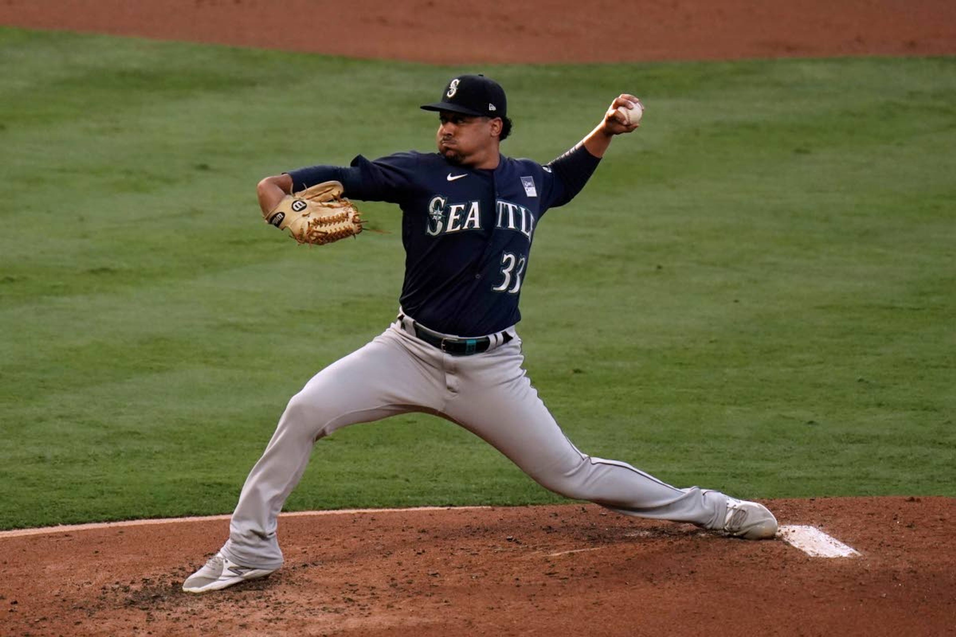 Seattle Mariners starting pitcher Justus Sheffield throws to a Los Angeles Angels batter during the second inning of a baseball game in Anaheim, Calif., Thursday, June 3, 2021. (AP Photo/Jae C. Hong)