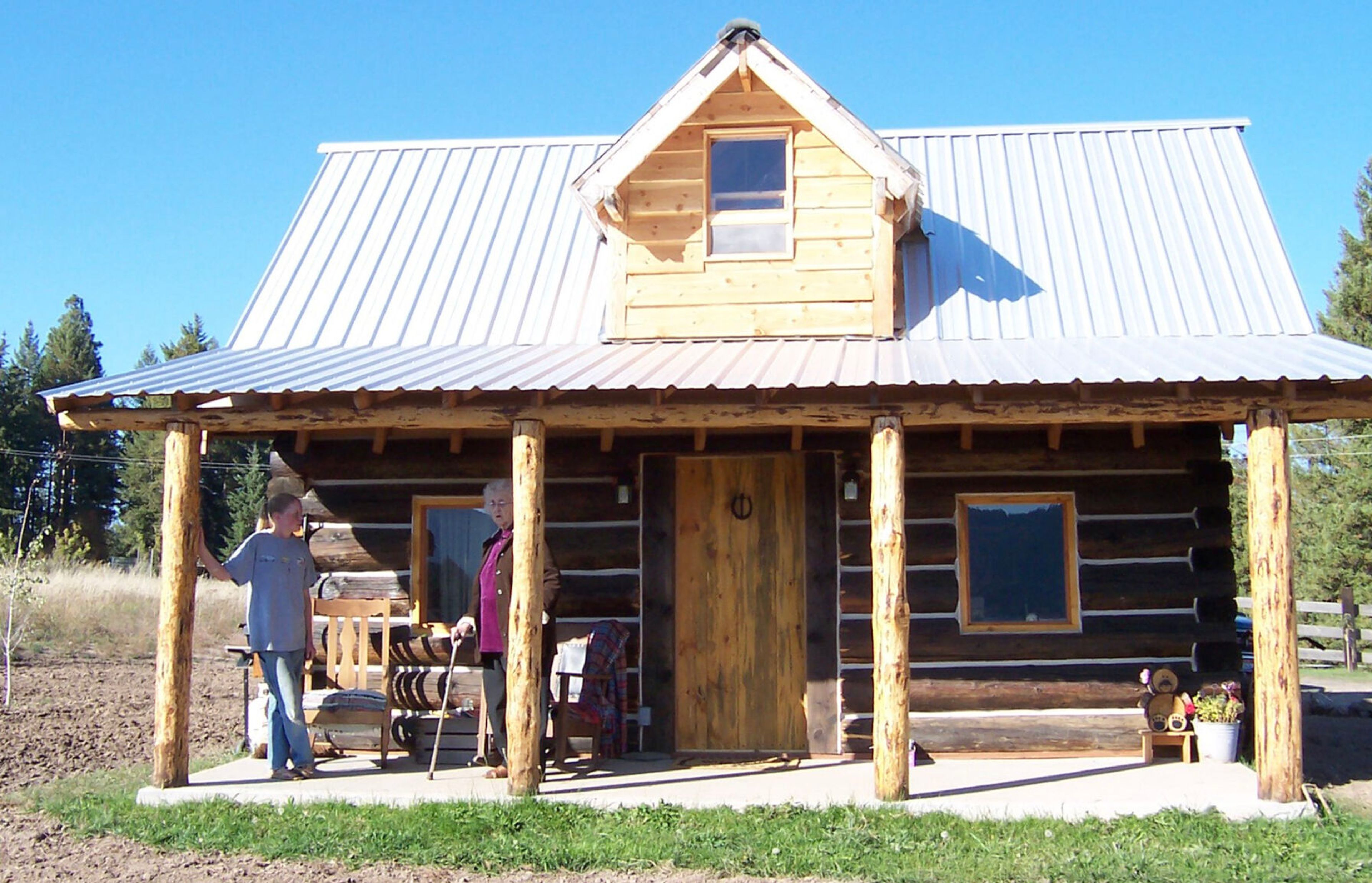 Greta Lovell, left, and Margaret Bull stand on the cabin's front porch in 2003. (Andy Bull photo)