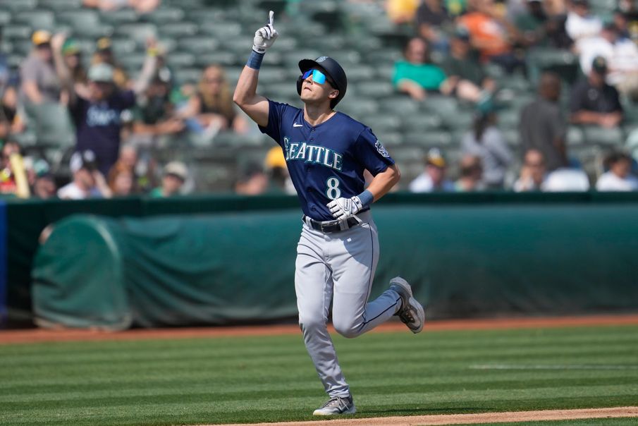 Canzone drives in four as Mariners complete threegame sweep