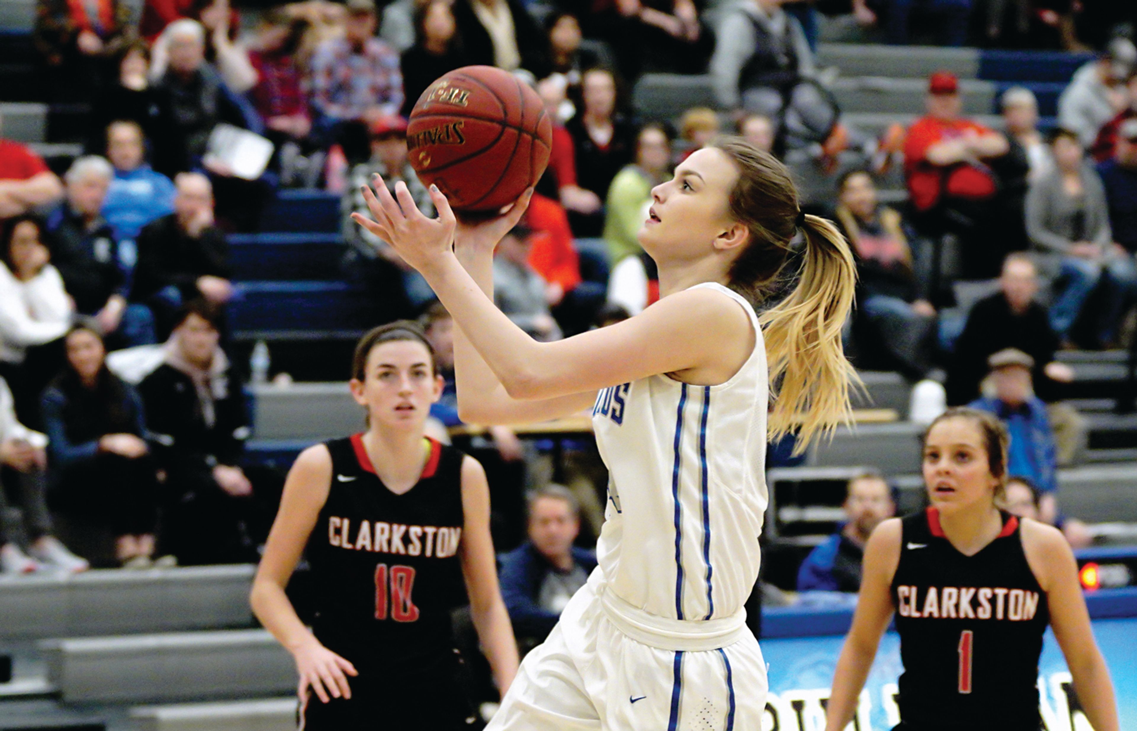 Pullman's Caitlyn Hansen drives for a shot against Clarkston on Friday night in Pullman.