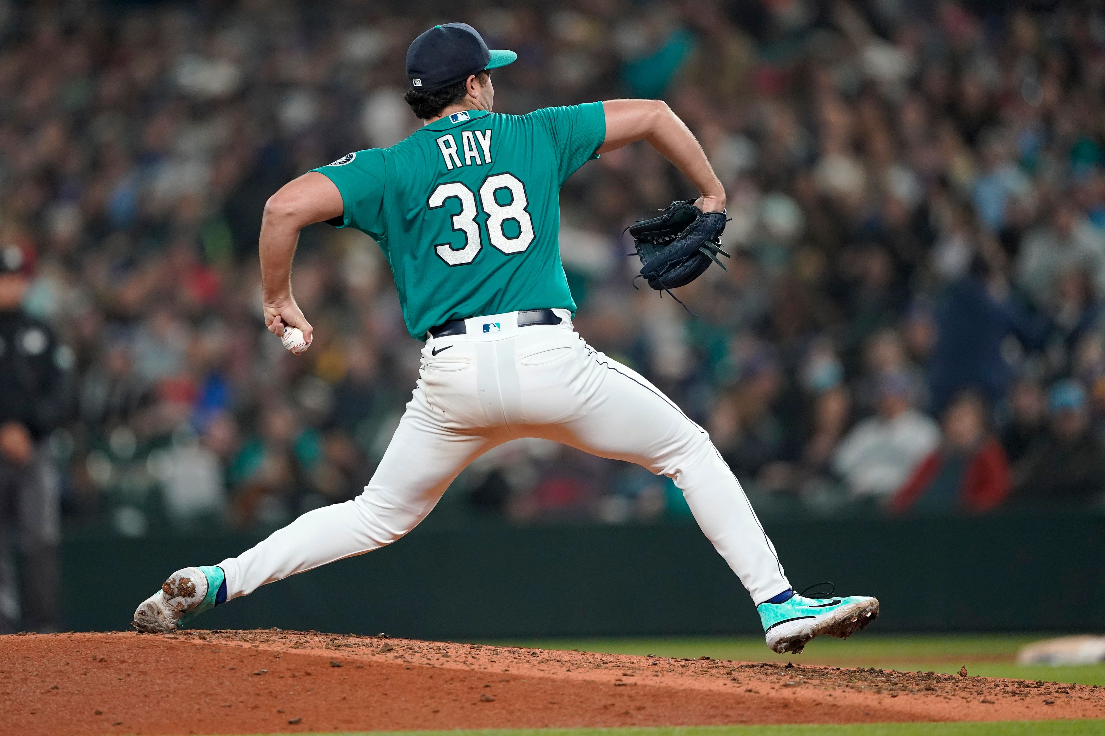 Seattle Mariners starting pitcher Robbie Ray throws against the Los Angeles Angels during the seventh inning of a baseball game, Friday, June 17, 2022, in Seattle. (AP Photo/Ted S. Warren)