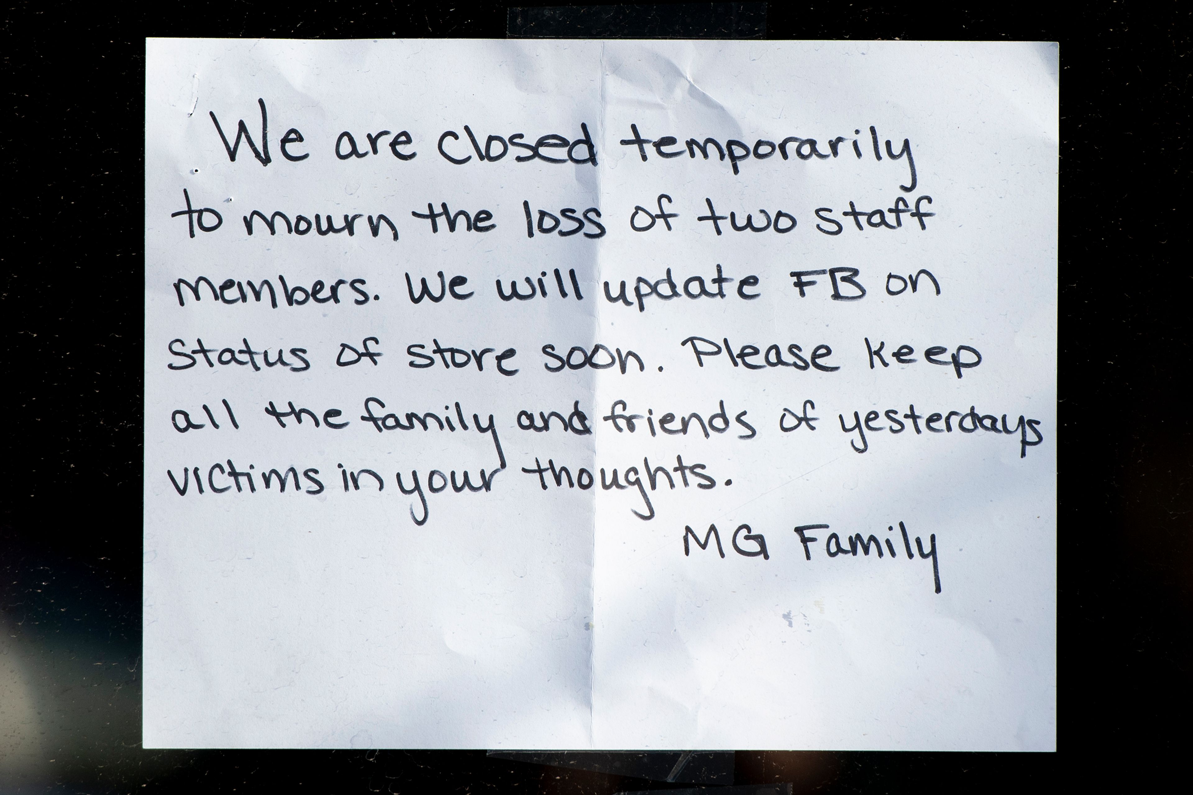 A note on the front door of Mad Greek is photographed Tuesday in downtown Moscow.