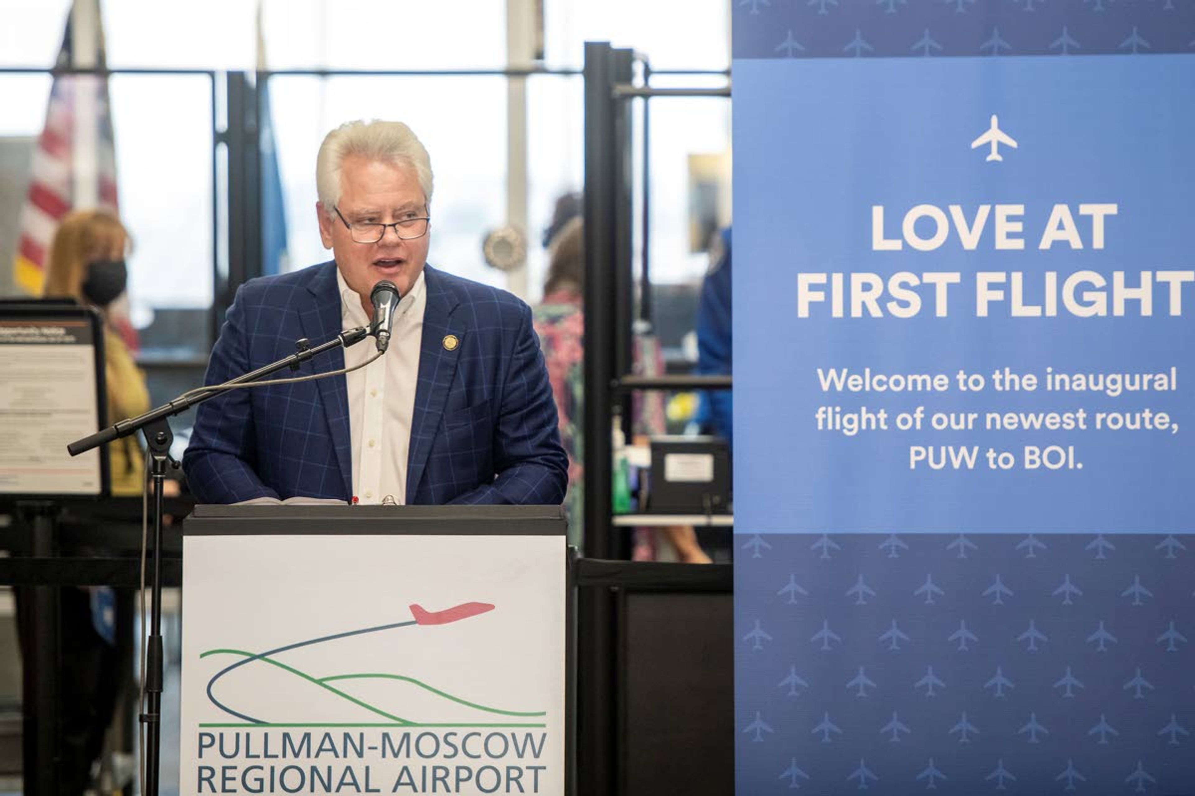 Zach Wilkinson/Daily NewsUniversity of Idaho President Scott Green speaks to a crowd prior to the inaugural flight from Pullman to Boise at the Pullman-Moscow Regional Airport on Wednesday morning.