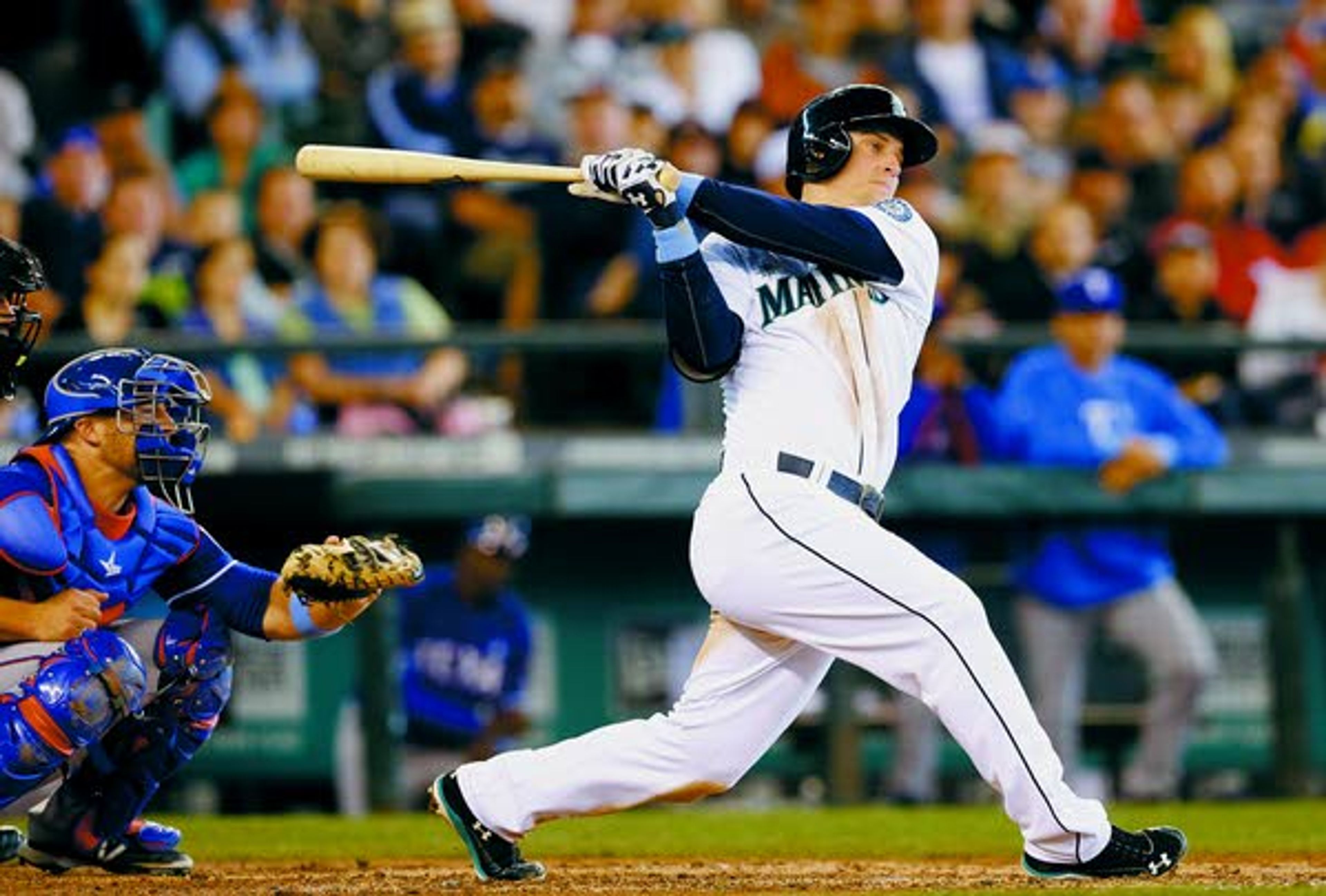 Mariners stop slide with 51 victory over Rangers