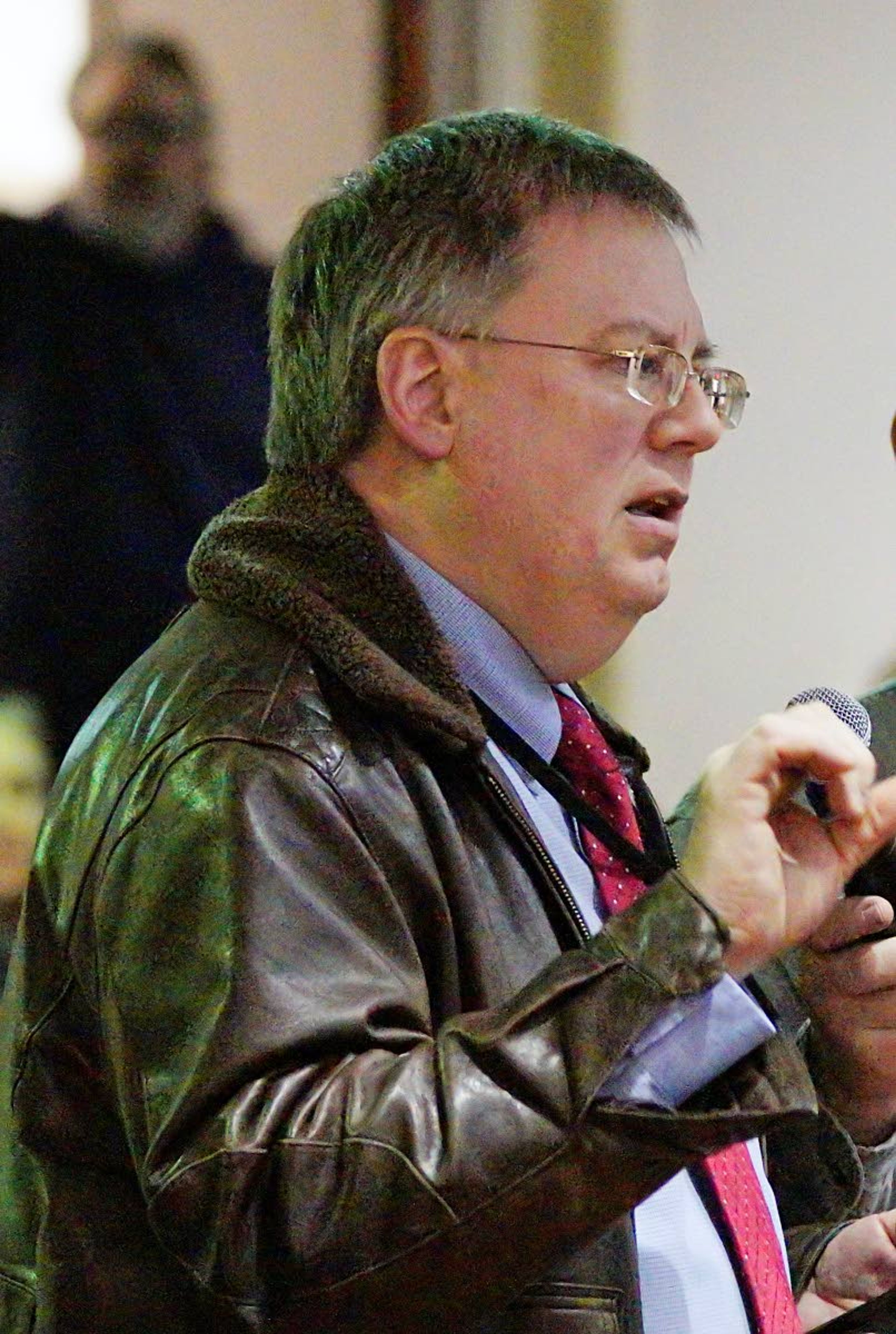 Parent and engineer Vince Hadley speaks to the Moscow School Board during a listening session about the district's new mastery-based education program. He urged the district to reverse course on both it and Common Core, saying both leave students ill prepared for college level classes.