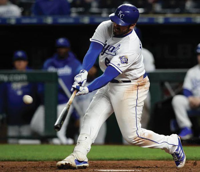 Royals rout powerless Mariners 100