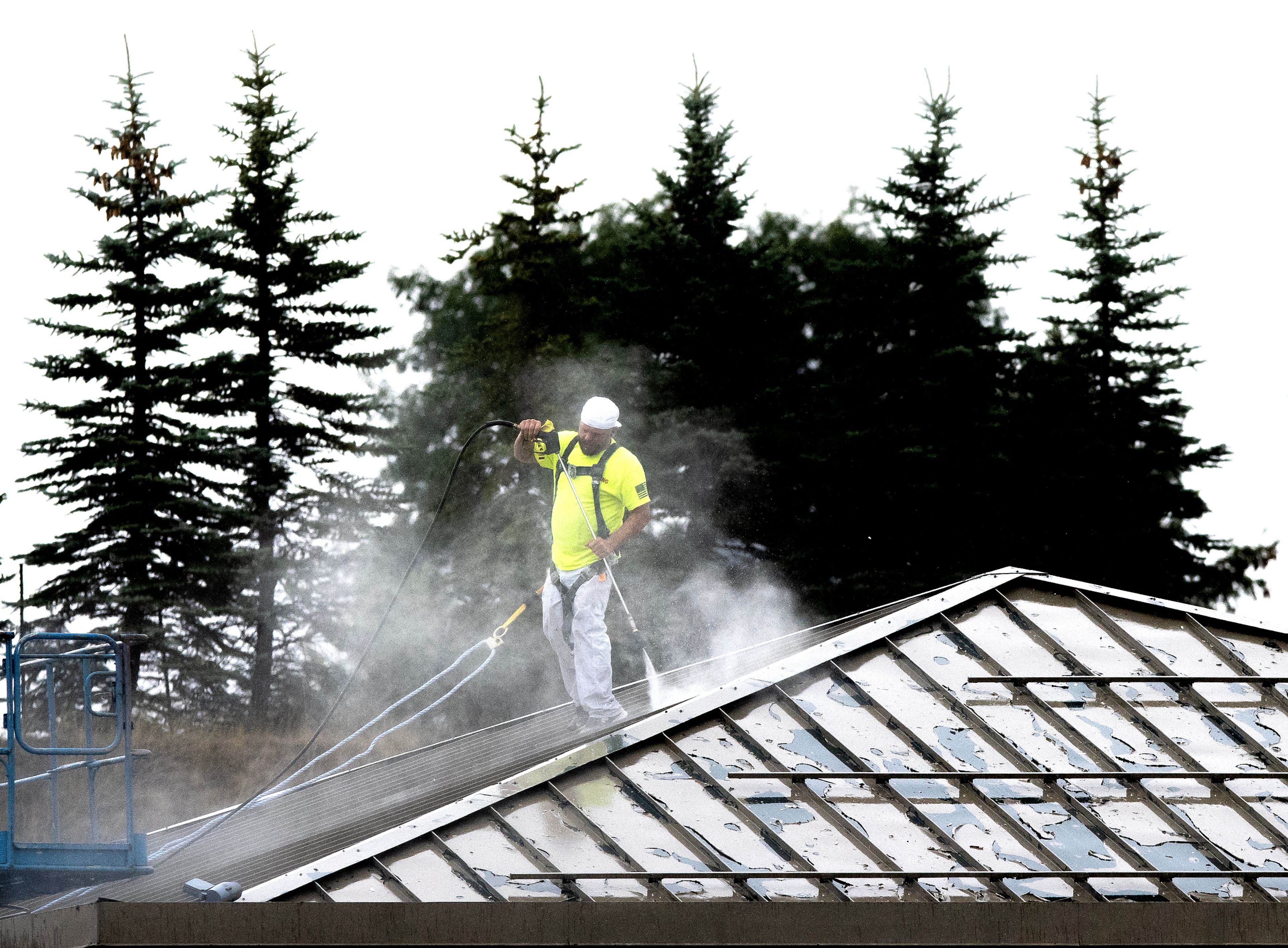 Photo Safeway gets a bath