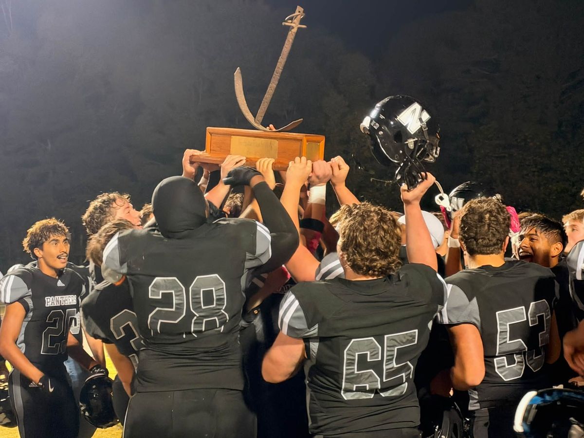 Staying put: Northside dominates, wins Anchor Bowl over Southside