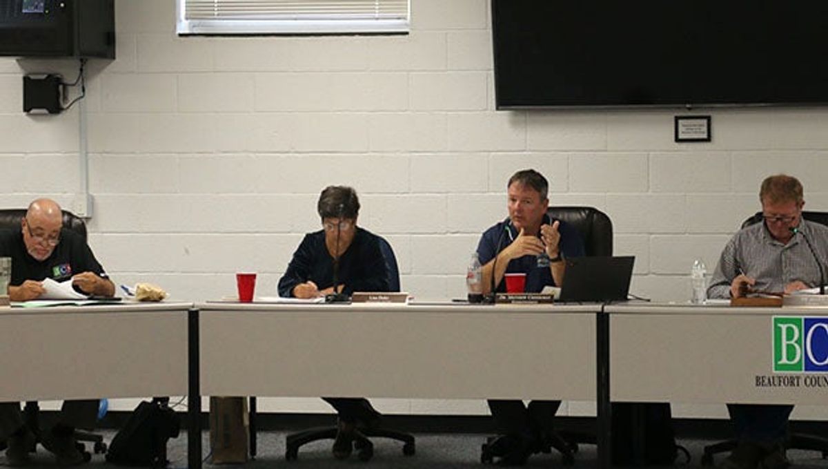 Metal detectors a possibility for Beaufort County Schools