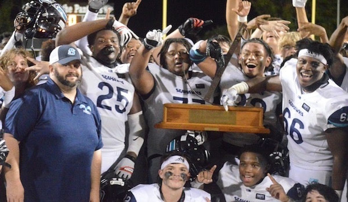 Anchor Rivals County rivals compete for Anchor Bowl trophy
