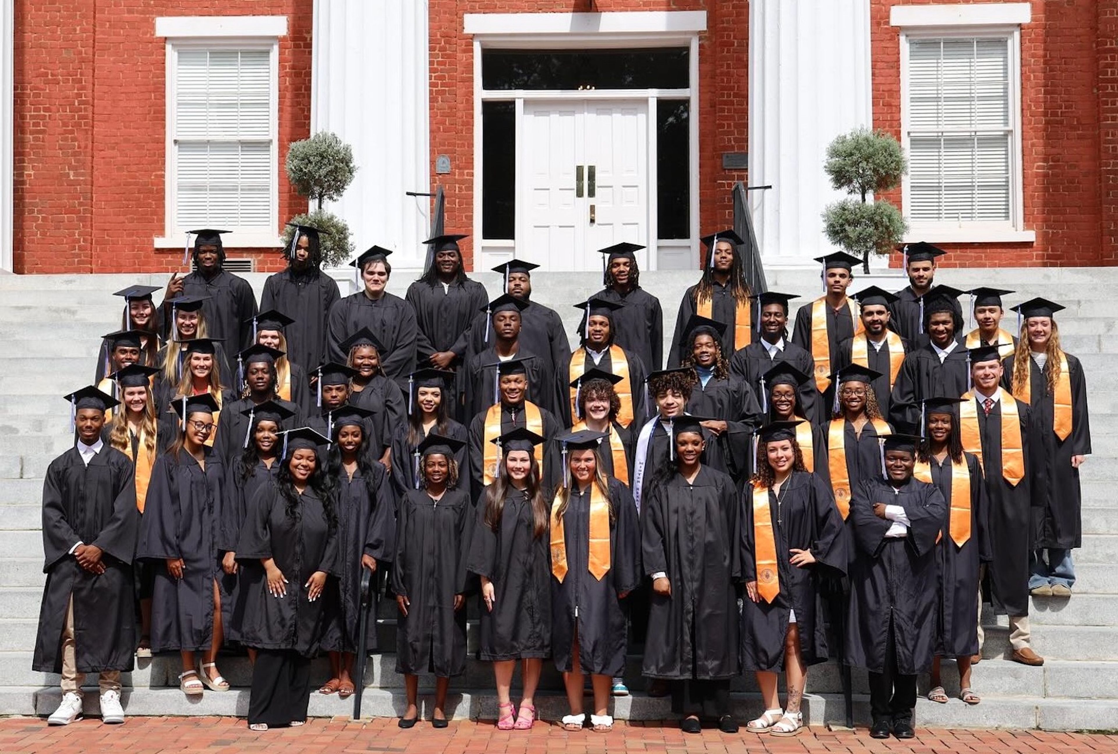  87 graduate from Louisburg College 