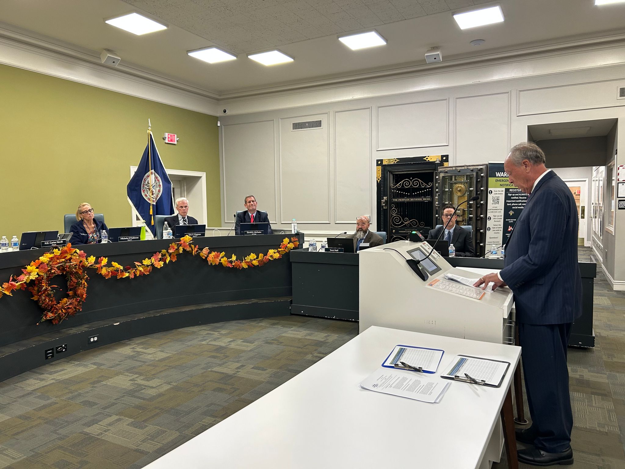 Warrenton Town Council delays action on trash ordinance