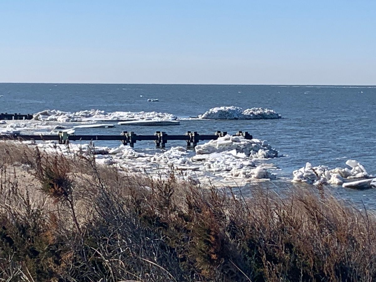 Delaware Bay Ice Attracts Attention, Prompts Warnings