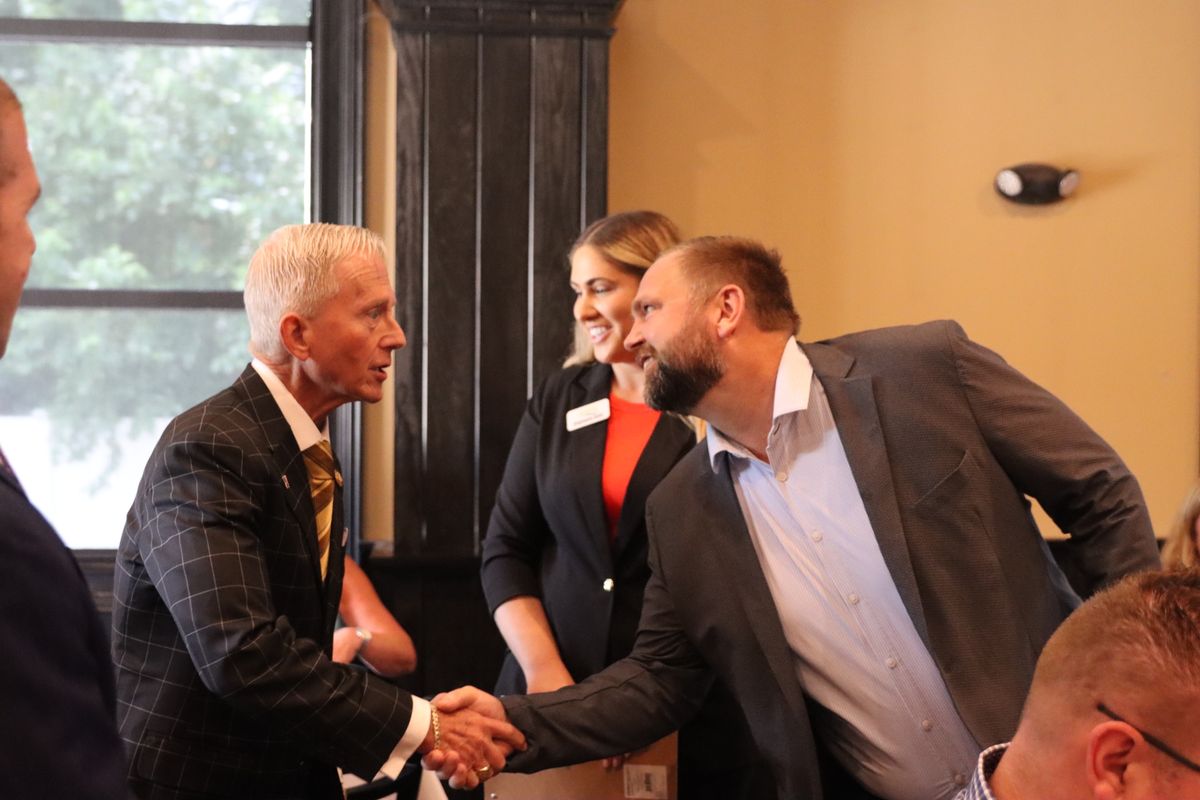 Van Drew, Mullock to Debate in October