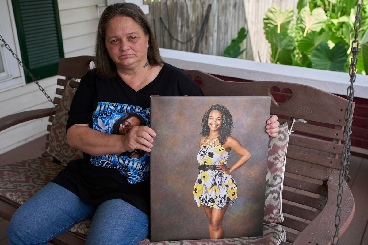 Man arrested in the hanging death of a Mississippi woman