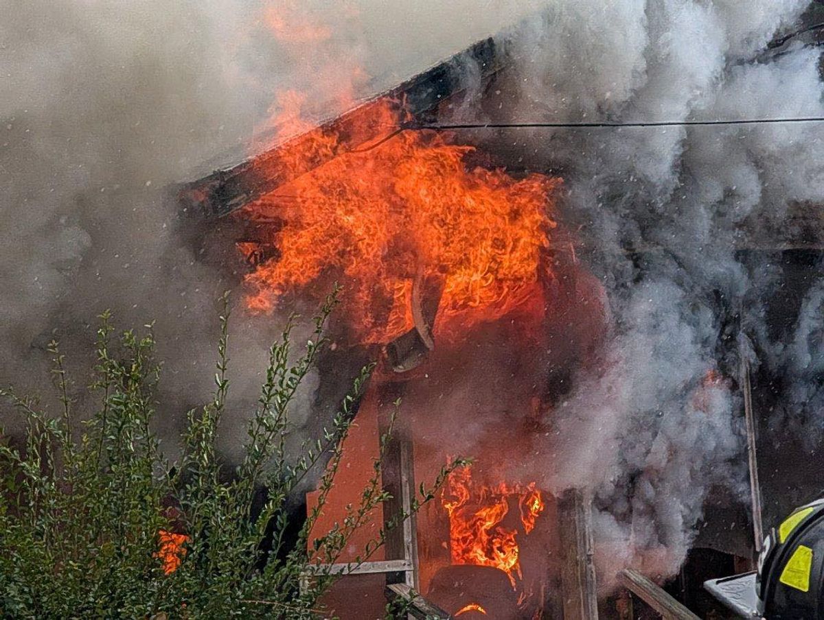 Four displaced in early morning structure fire