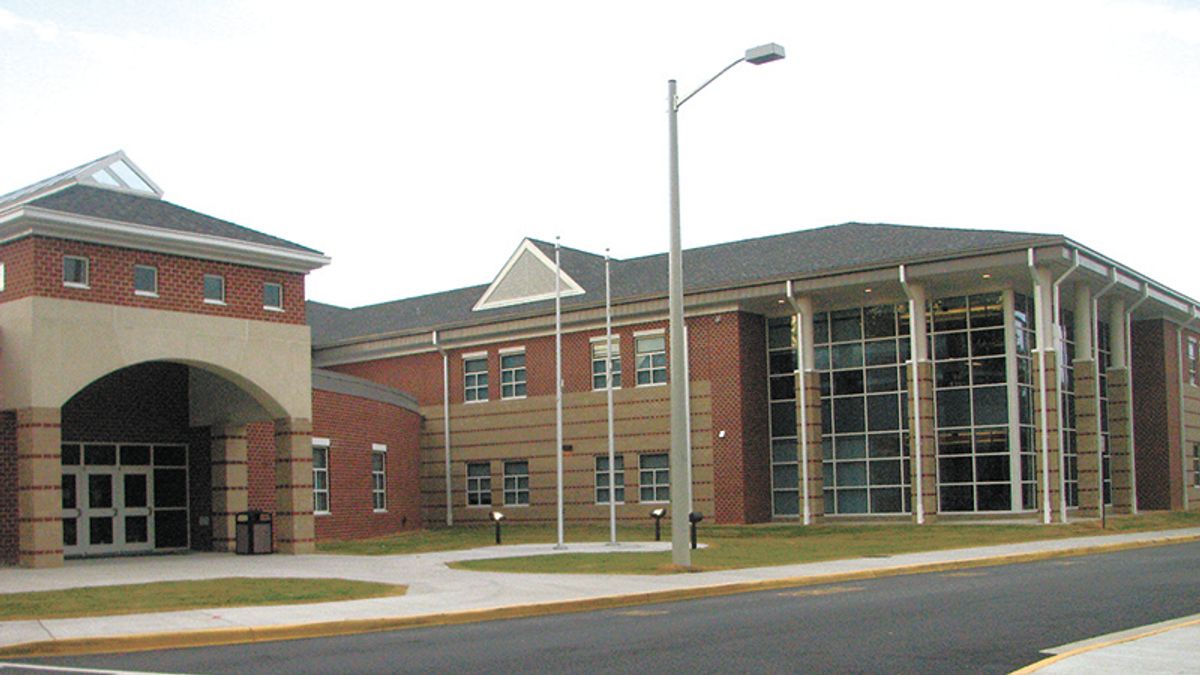 Details emerge regarding suspicious vehicle at Hillpoint