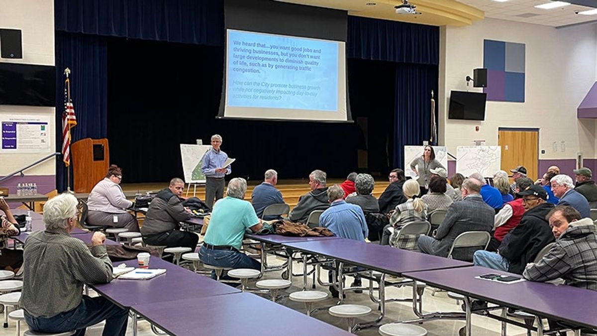 Tensions rise during second Winter Community Session Meeting