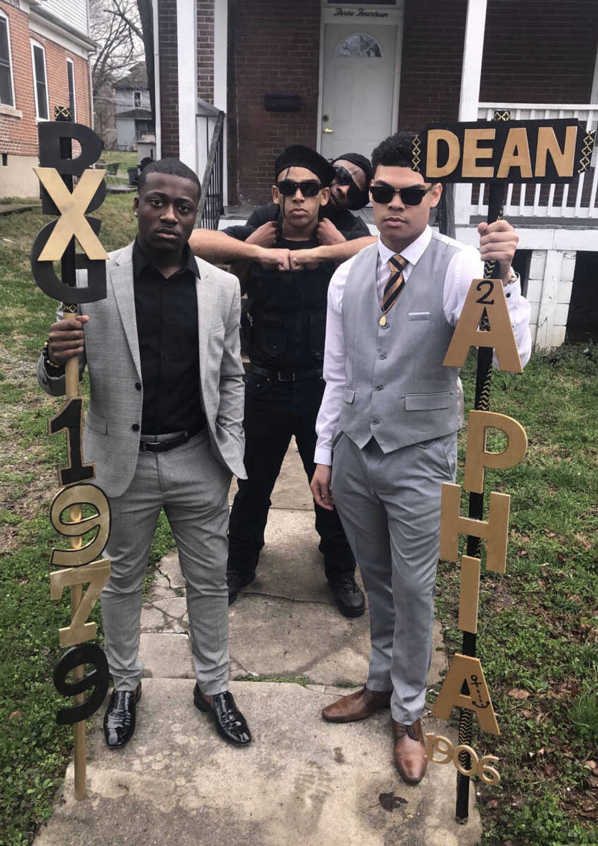 Shamar Turner (left) Jerrick Fayne (middle) Deshawn Smith(back) Marquise Bradford (right) posed for a photo before they made their way to the probate.