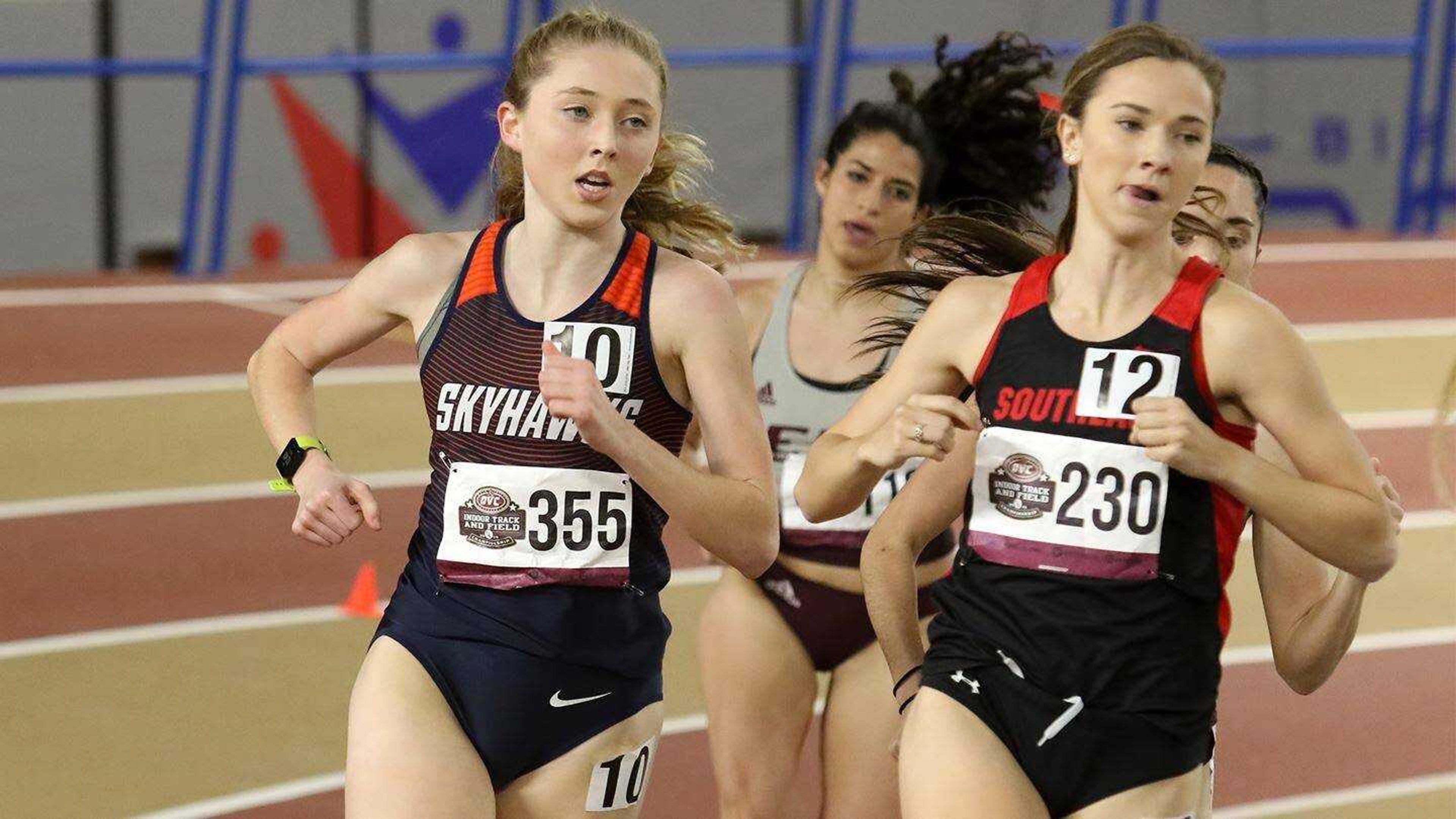 Carli Knott (right) leads the pack as Southeast competes in the Missouri Intercollegiate Meet on Jan. 17 in Columbia, Missouri.