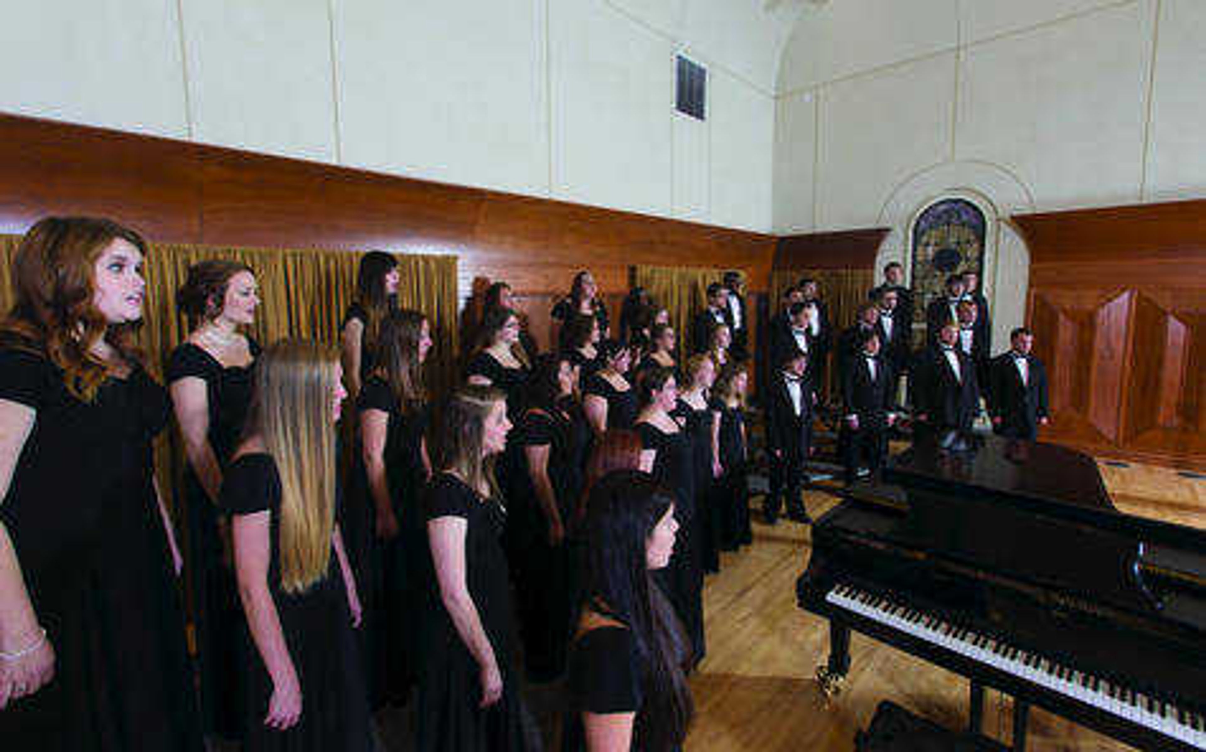 Southeast's University and Chamber Choirs team up for combined concert