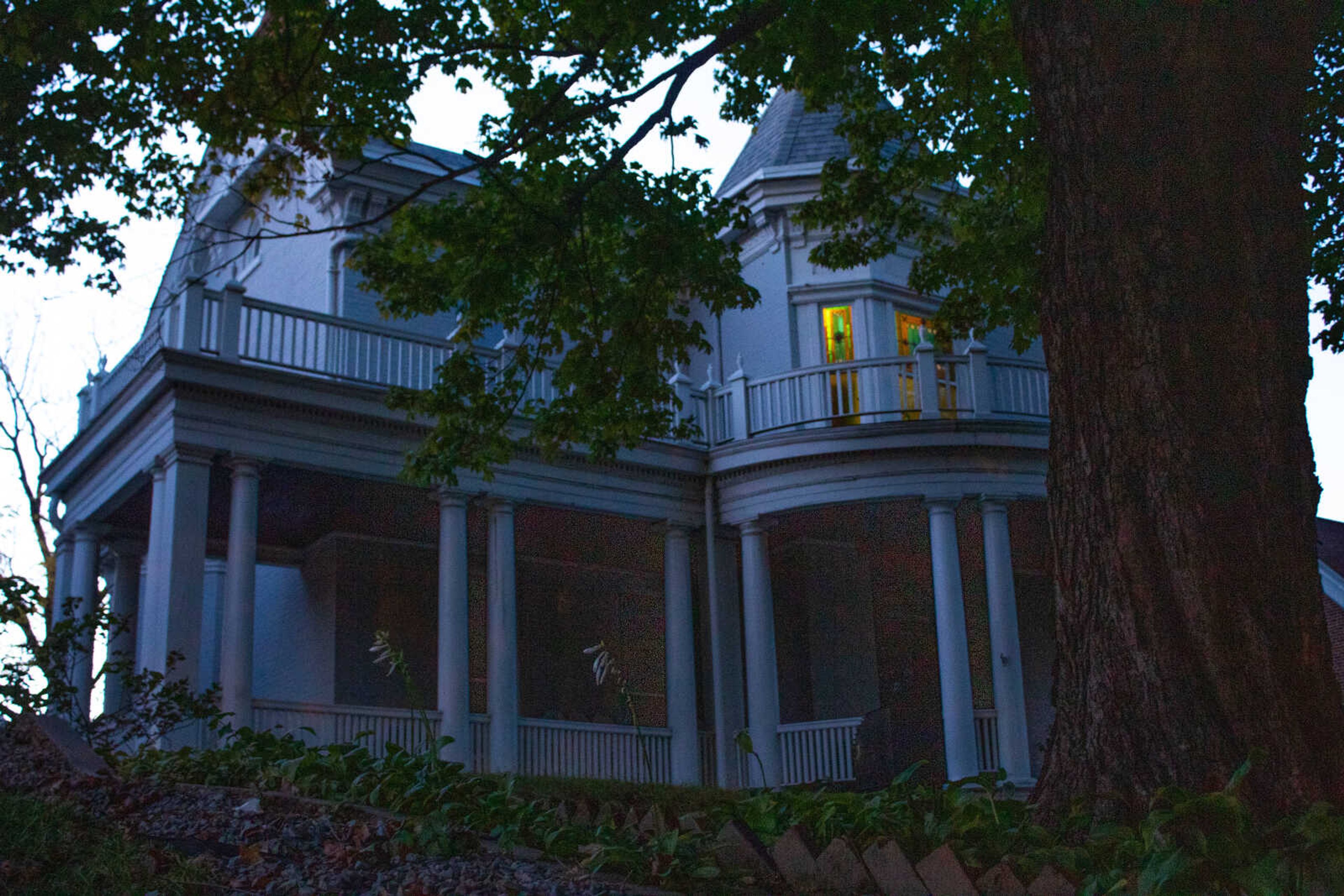 Living History and Ghostly Tales - The Glenn House is a historical treasure