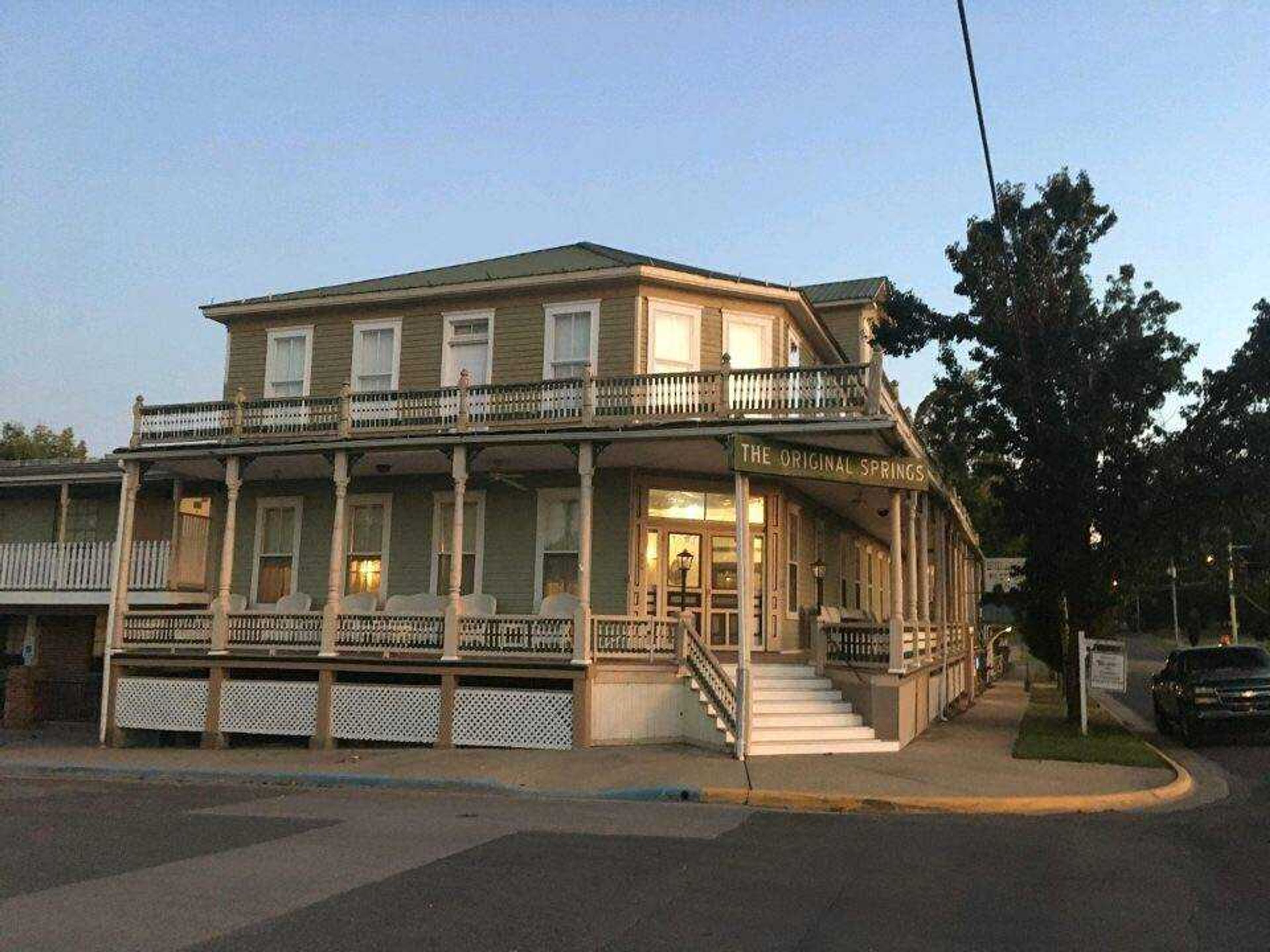 The Original Springs hotel is located in Okawville, IL and has been open since 1867. The tales of mystery and hauntings goes back to the early 1900s.