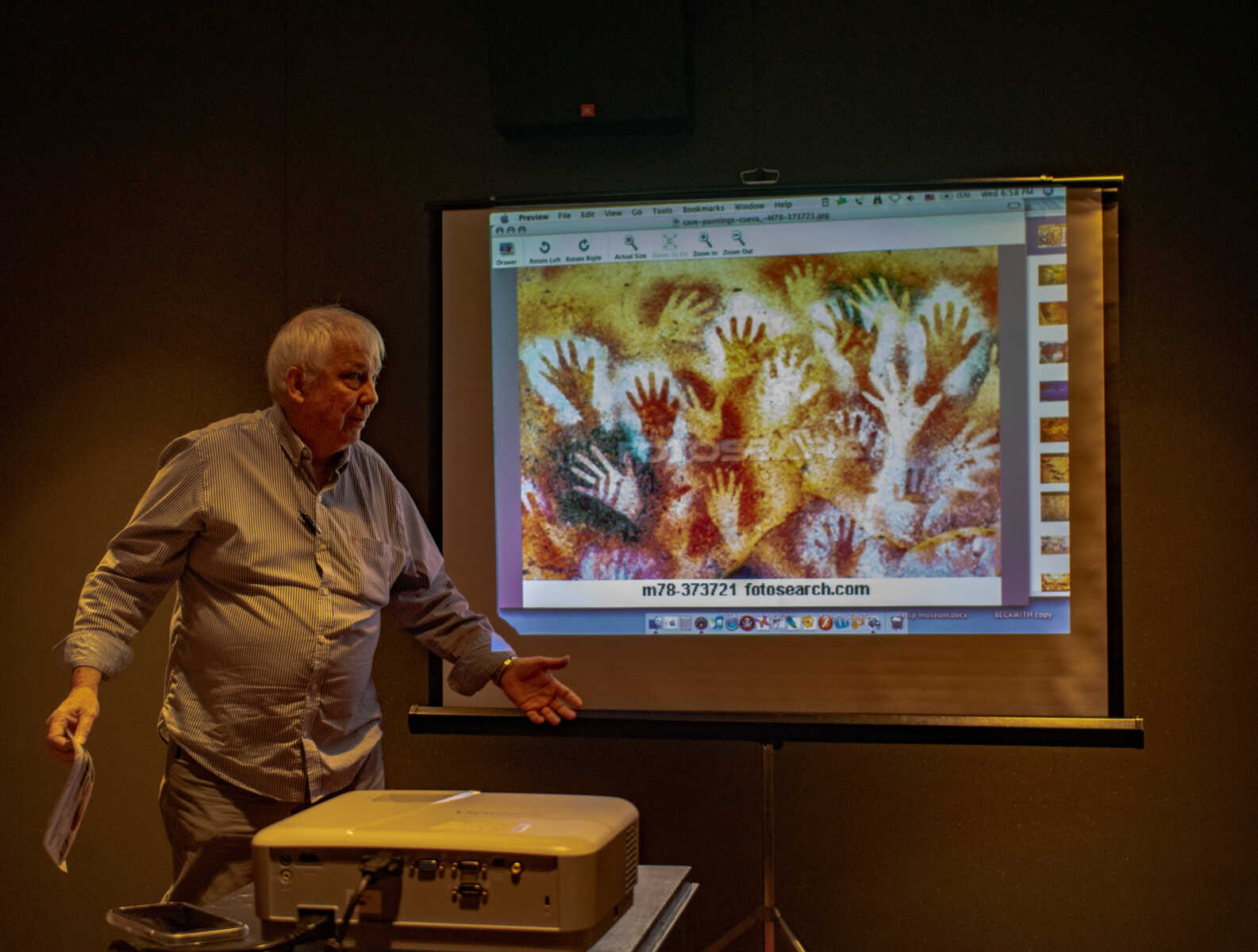 Visual art expert dave carter leads discussion at semo river campus