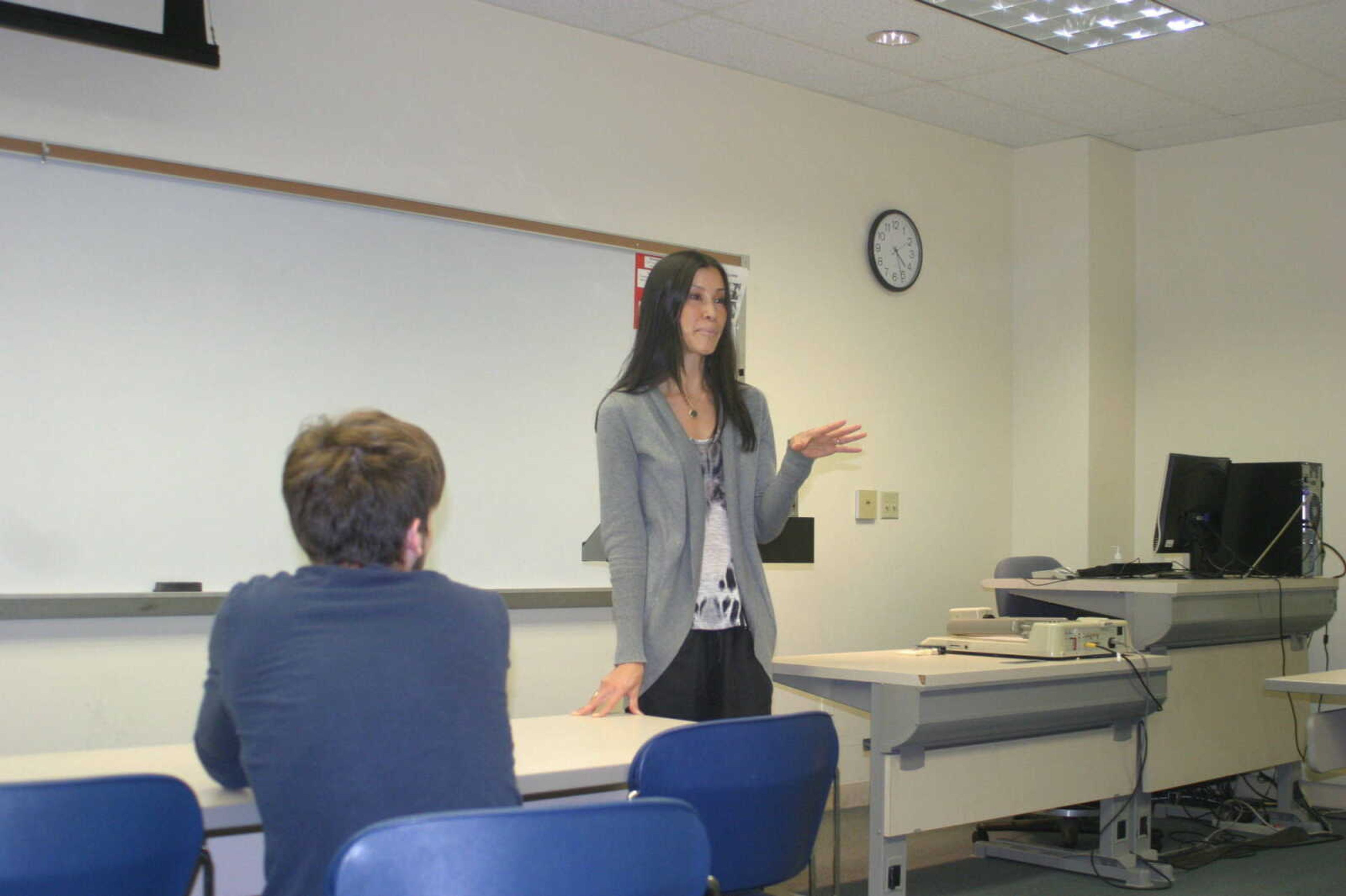 Lisa Ling speaks to a room of journalism students. -- Photo by Elizabeth Fritch