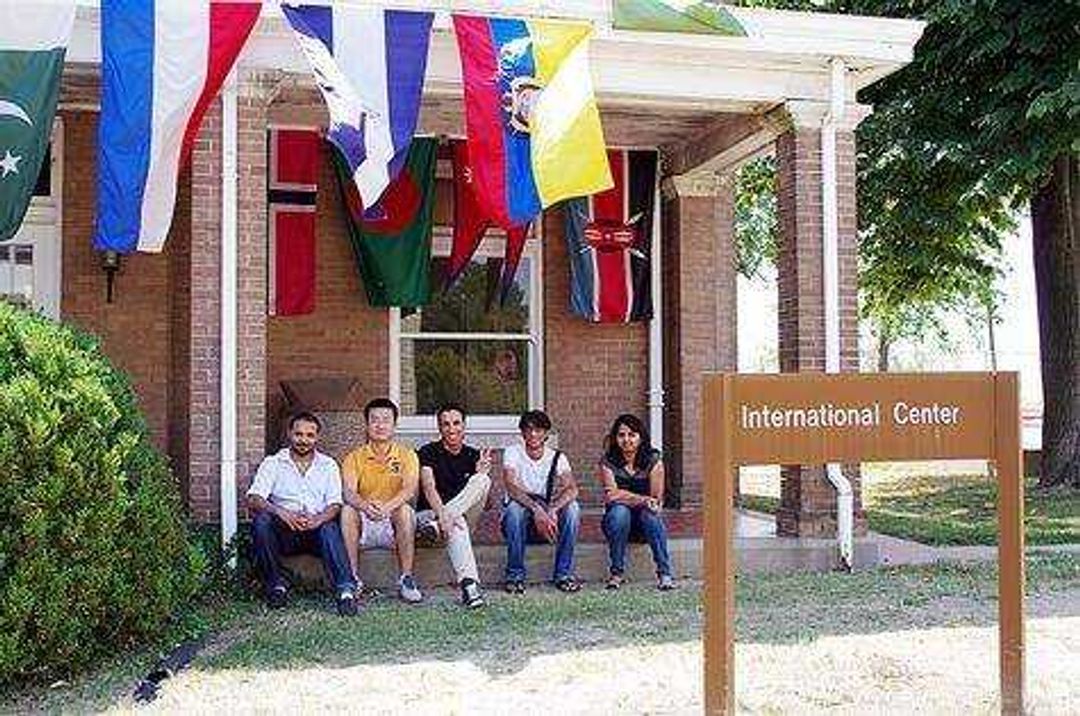 Saael Alyamani, Xinya Wei, Noor Alfaiz, Fhad Alrayes and Tejasree Akula take advantage of the resources offered at the International Center. Photo by Nathan Hamilton