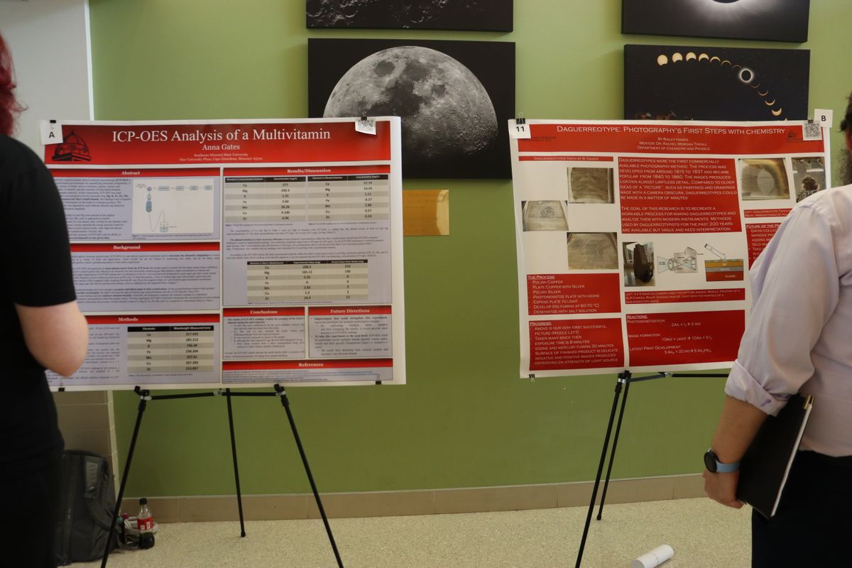 SEMOs Department of Chemistry and Physics students show off their post...