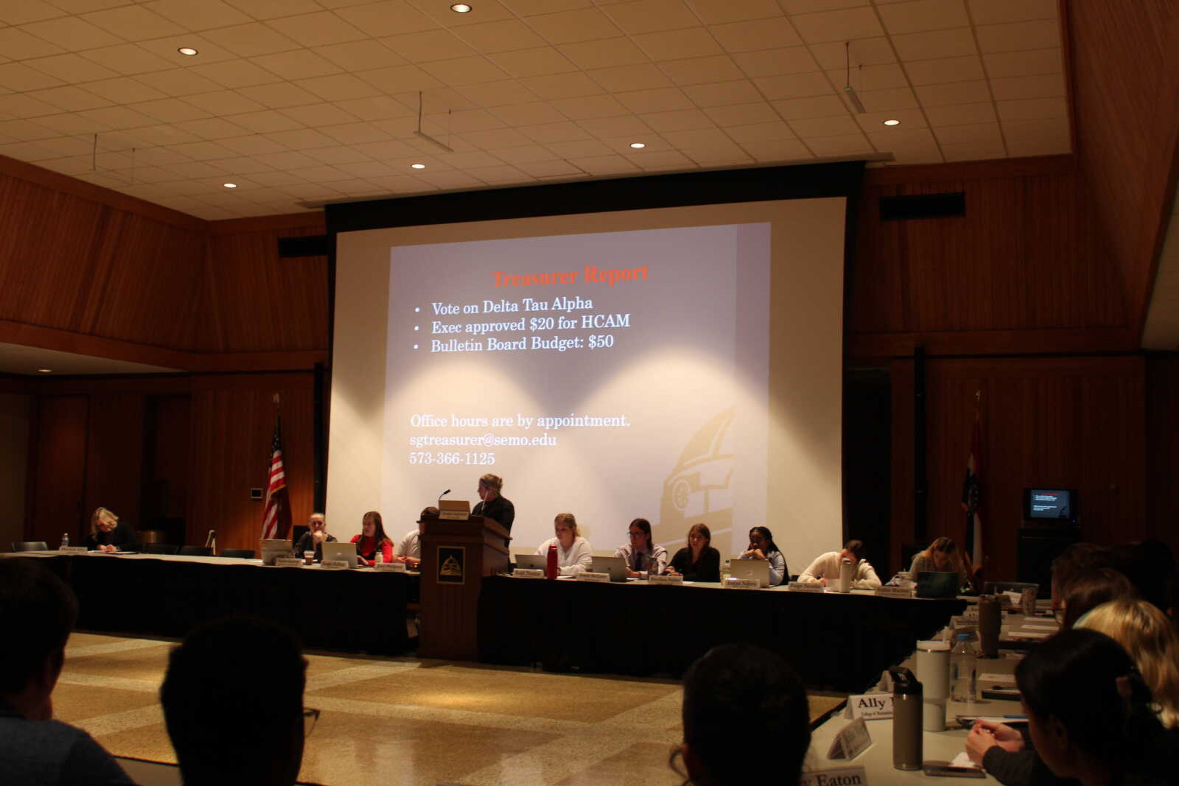 SGA passes resolutions and recognizes Greek Week Executive Board