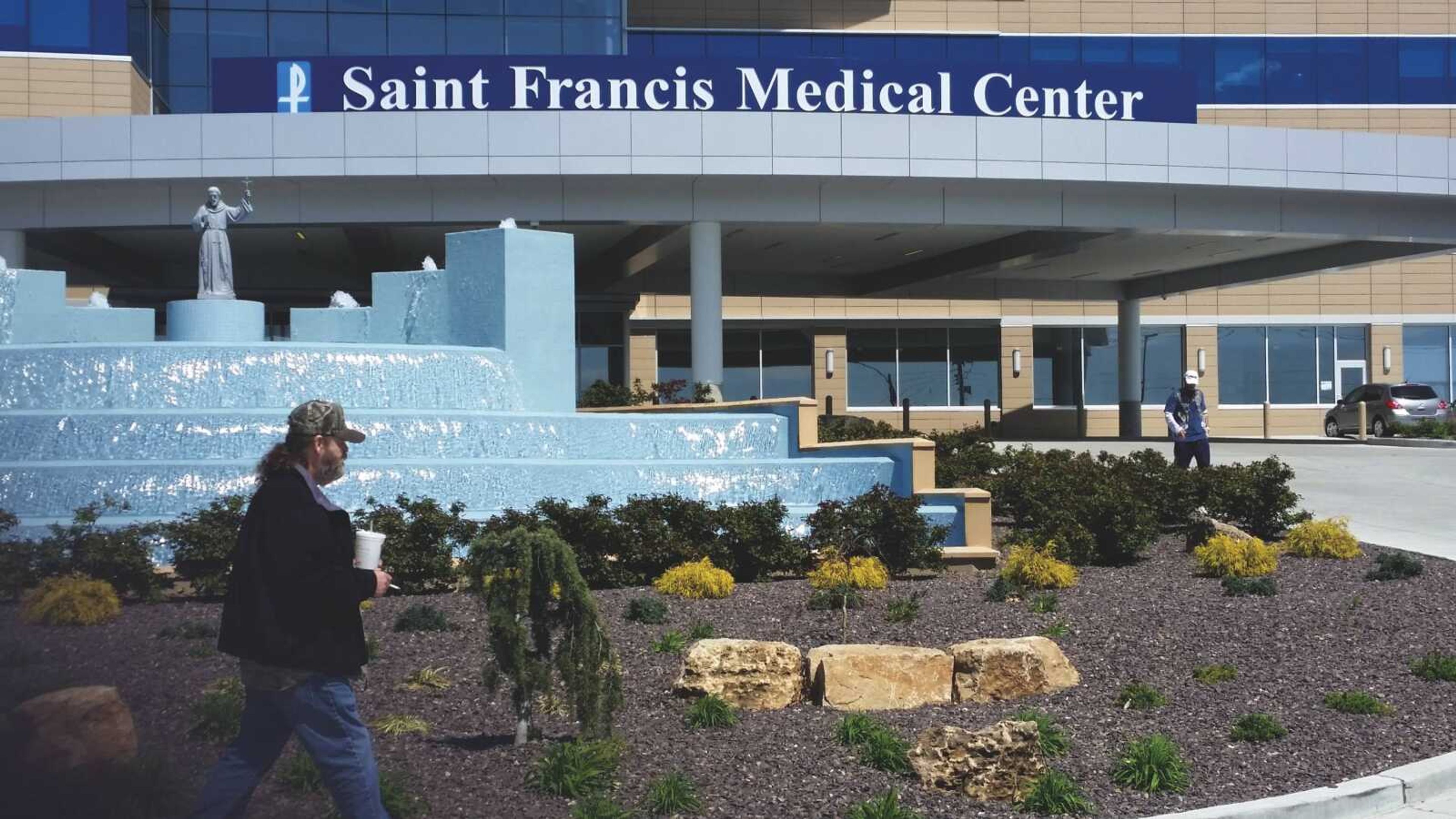 Southeast professor undertakes internship at Saint Francis