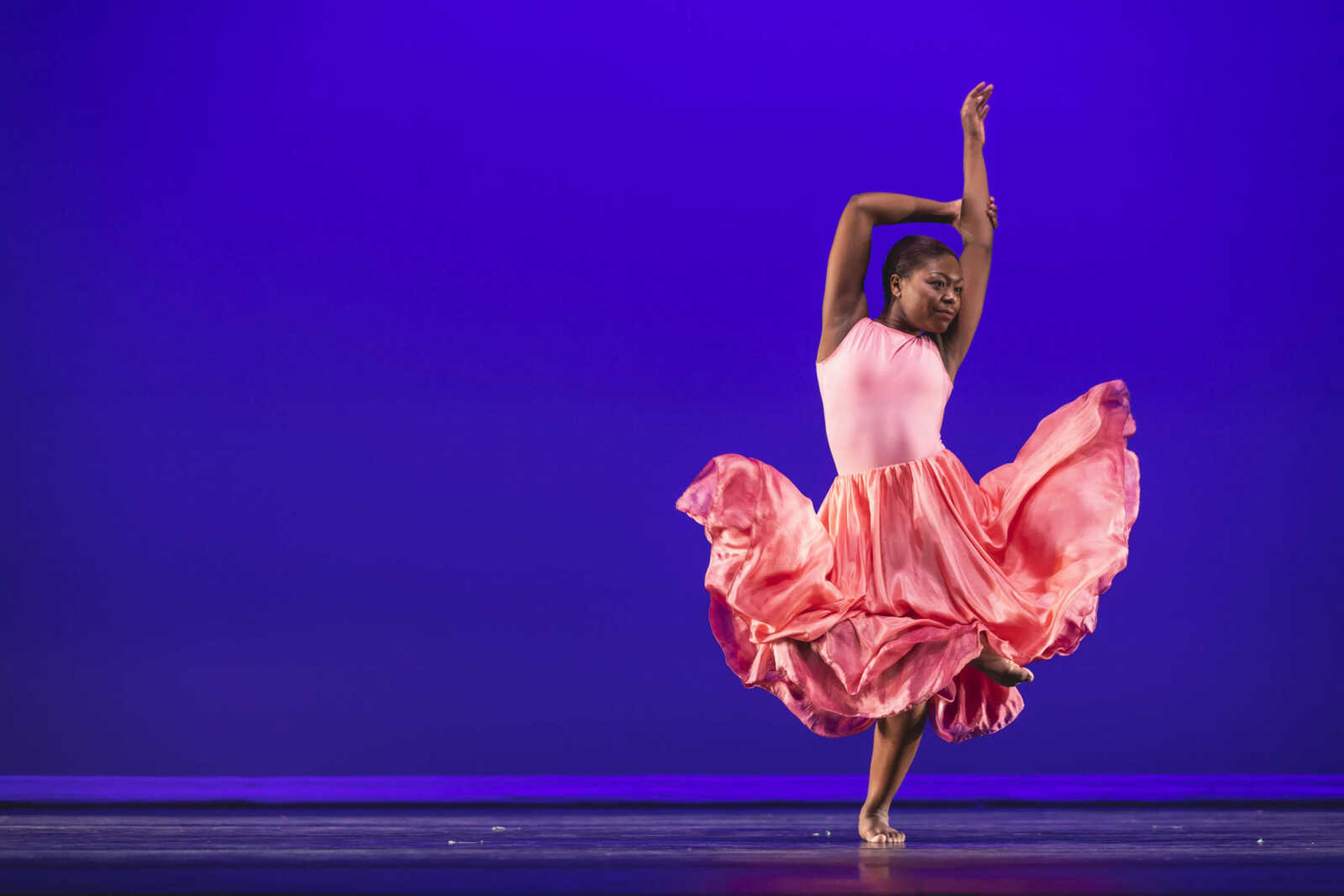 Soloist J'Nae Howard dancing to a piece in Fall for Dance