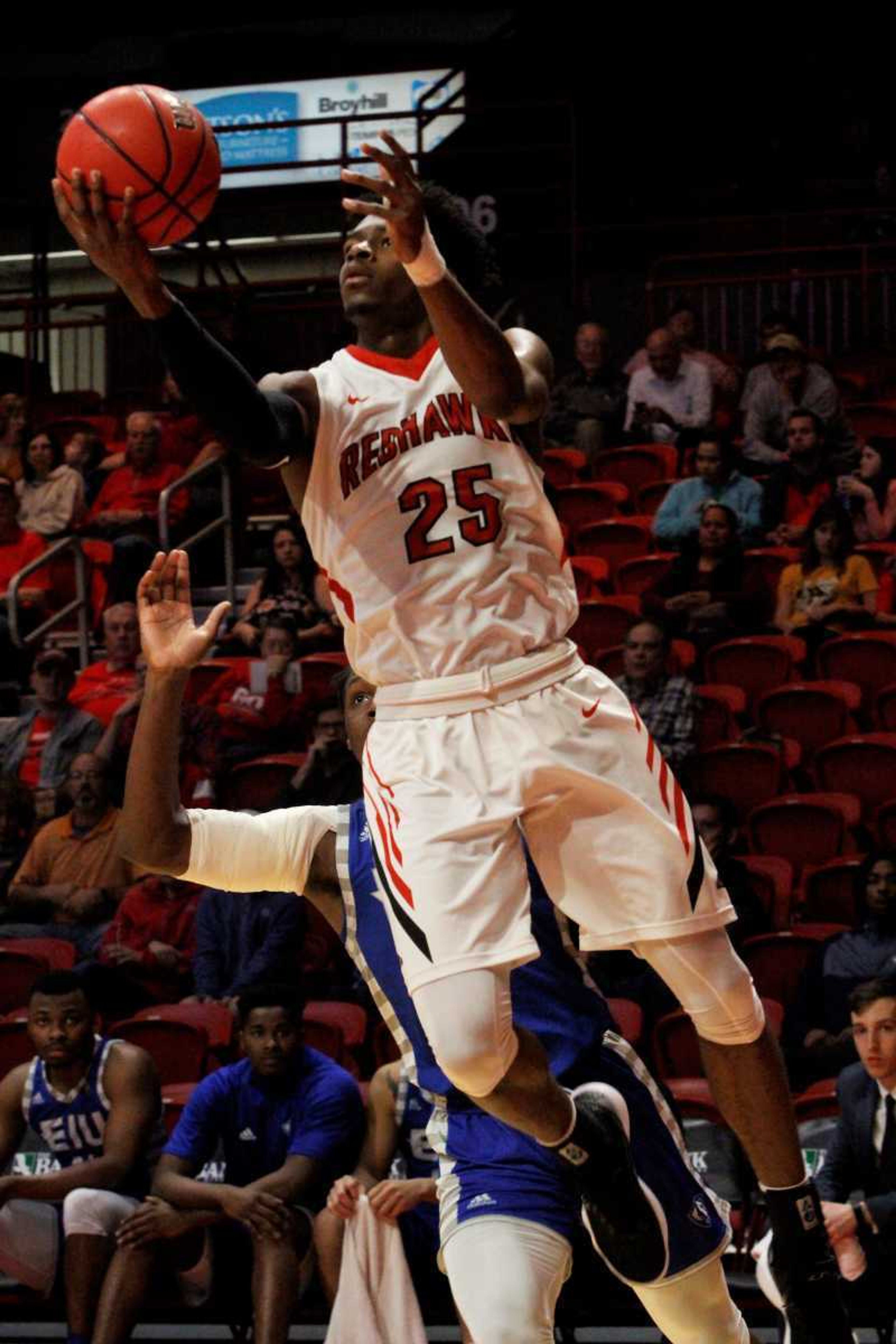 Ledarrius Brewer leads the Redhawks to victory over Eastern Illinois