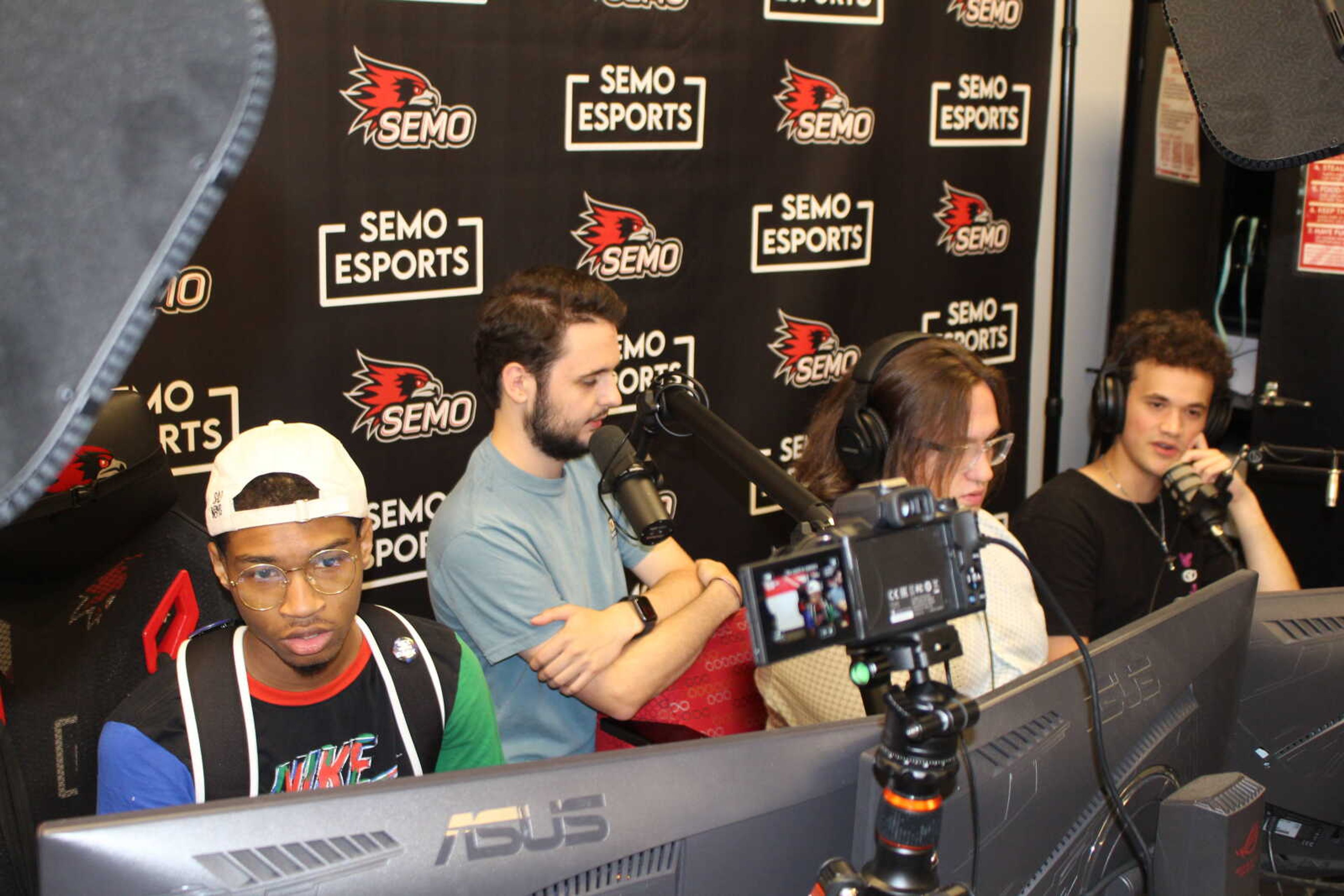 (Left) Jalik Smith, Zach Healy, Jack Stout and TJ Rysanek hosting the 24 hour charity stream. The stream had been going on for 6 hours at the time.
