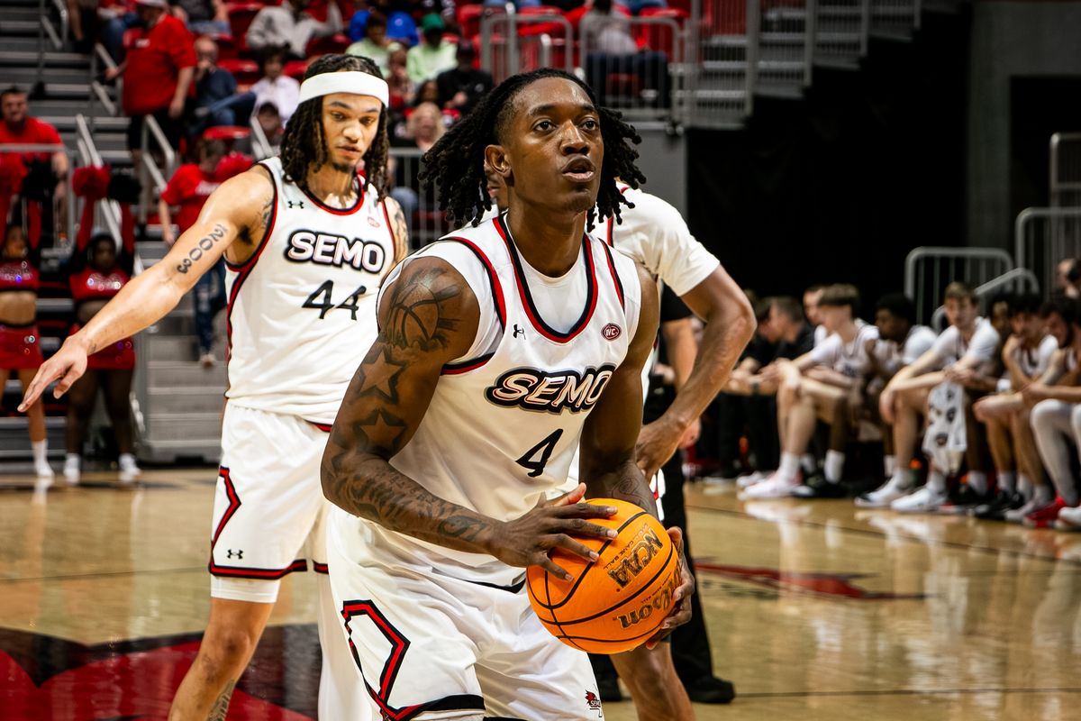 SEMO men’s basketball stays atop OVC standings with 70-65 win over Little Rock