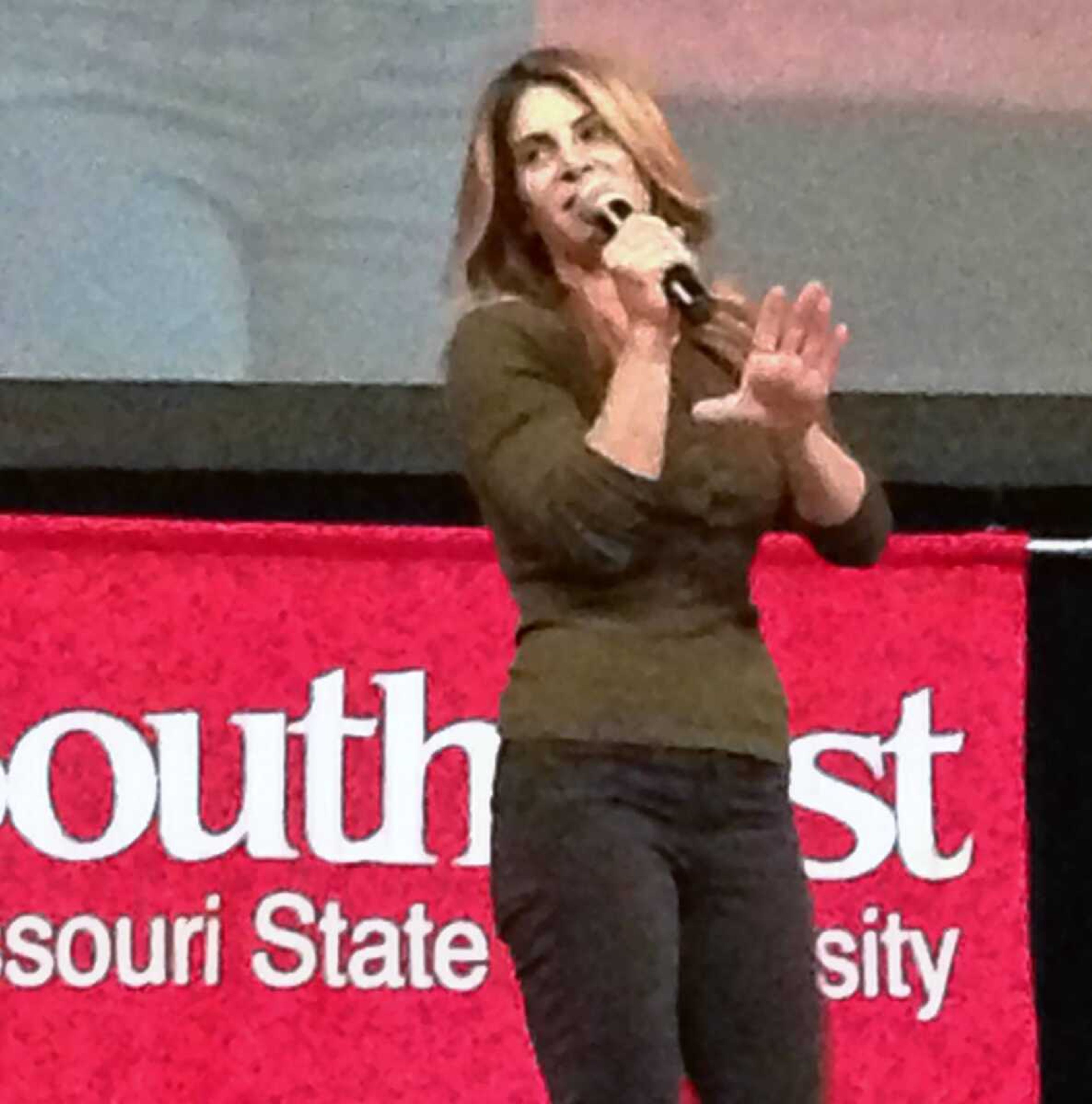 Jillian Michaels speaking at the Show Me Center.