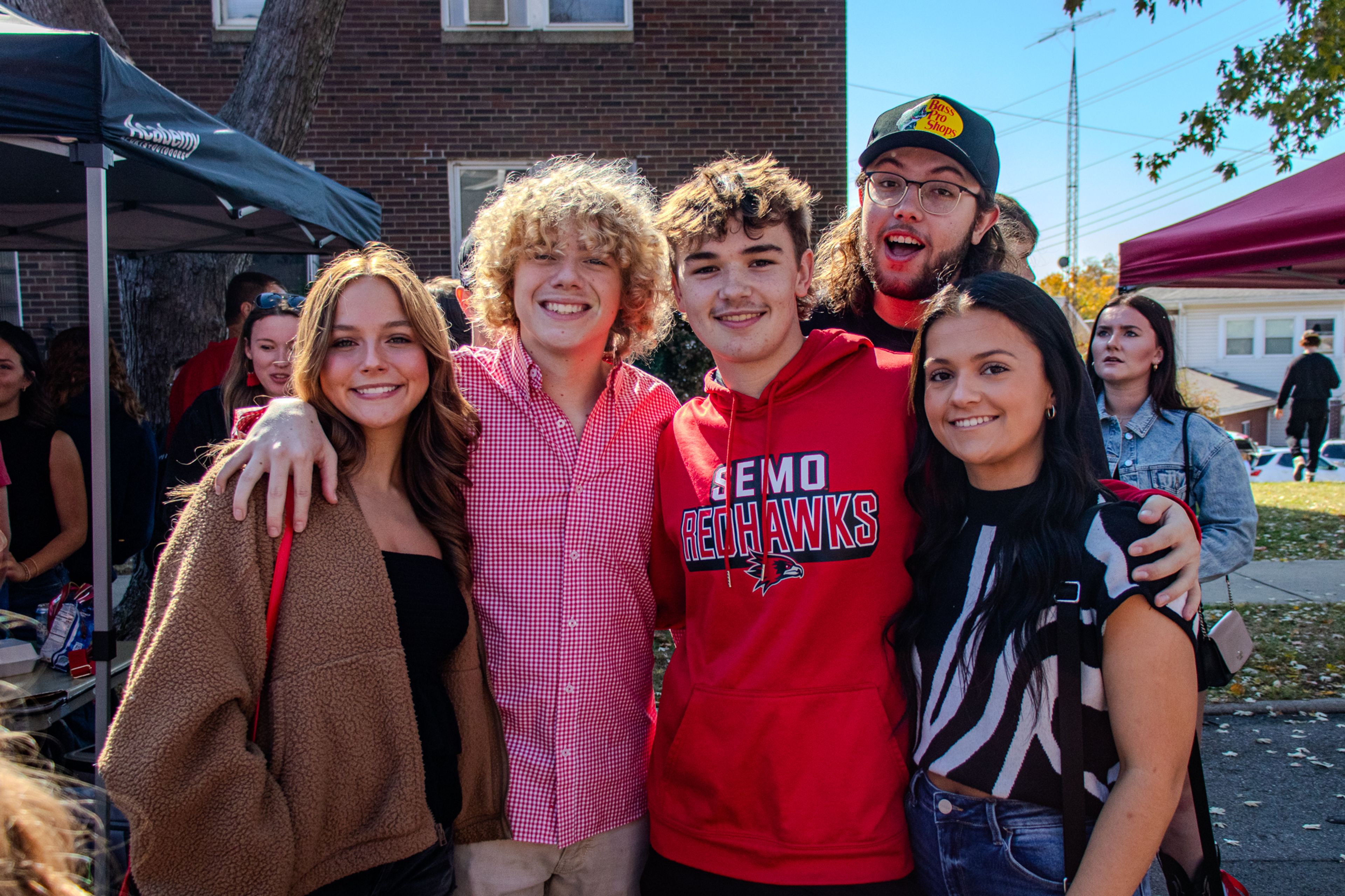 SEMO students pose for a photo at the Alumni Association Tailgate. 