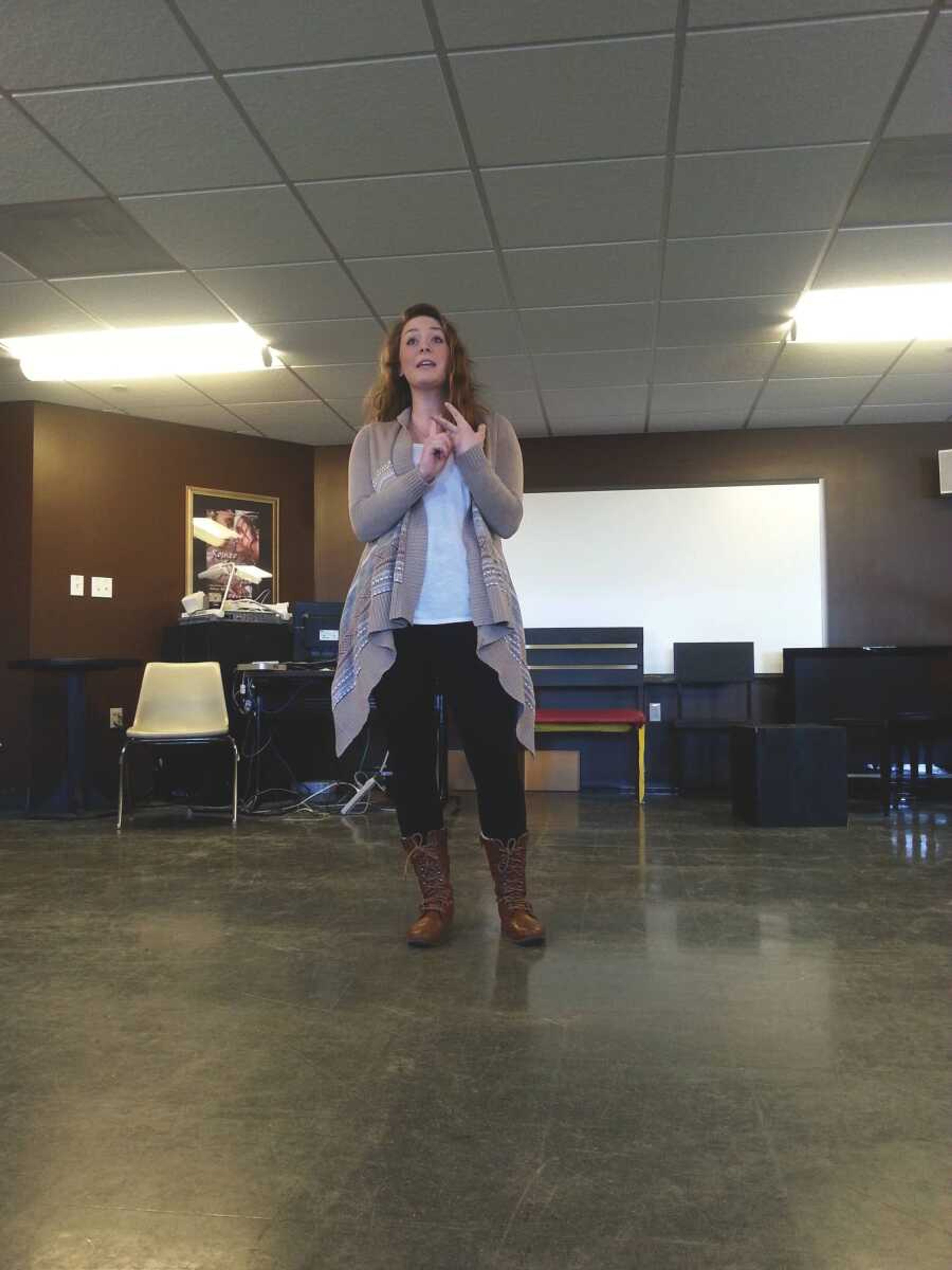 Coline Duncan rehearsing a monologue in class.